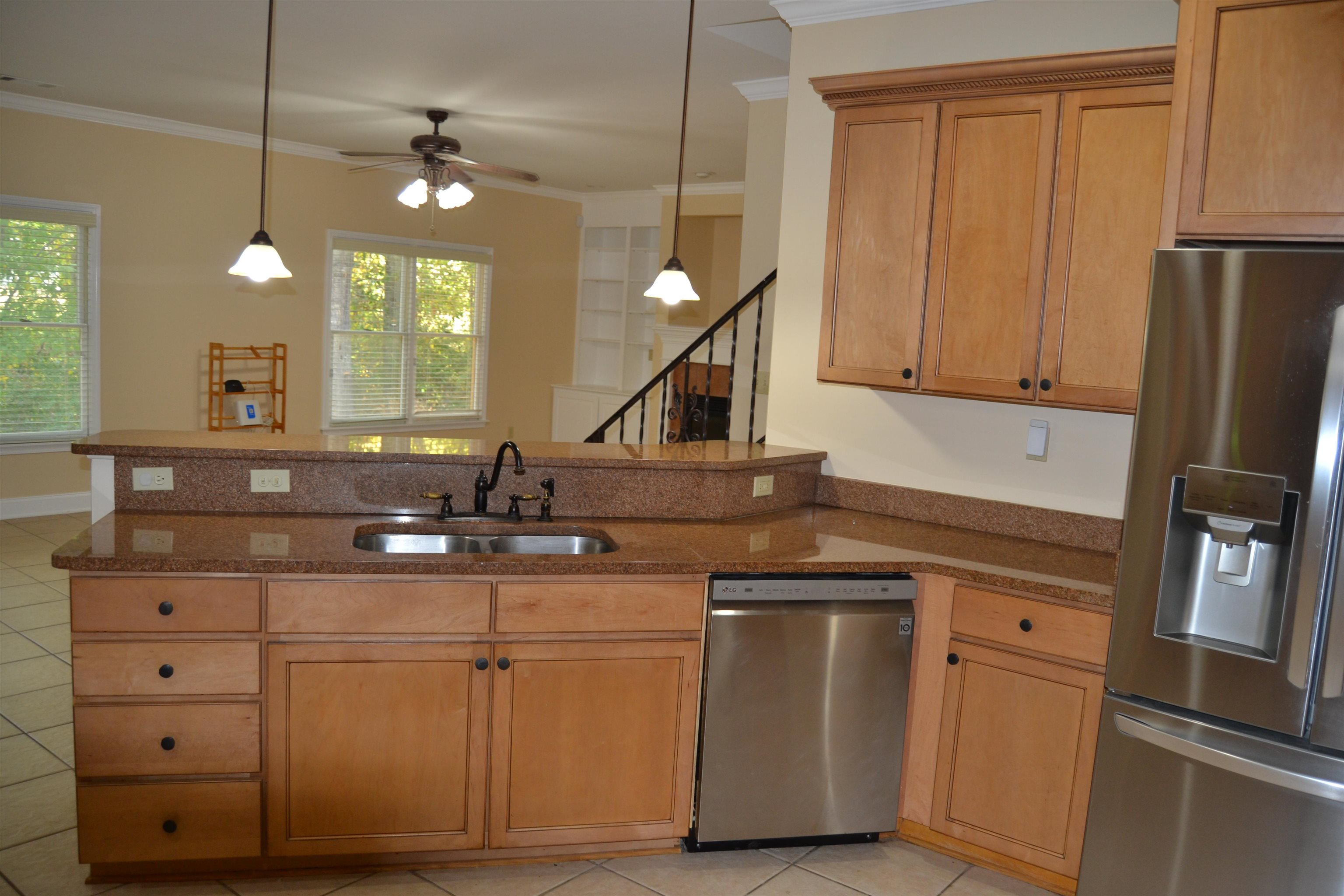 9160 Huntington Oak Dr Property Photo 14