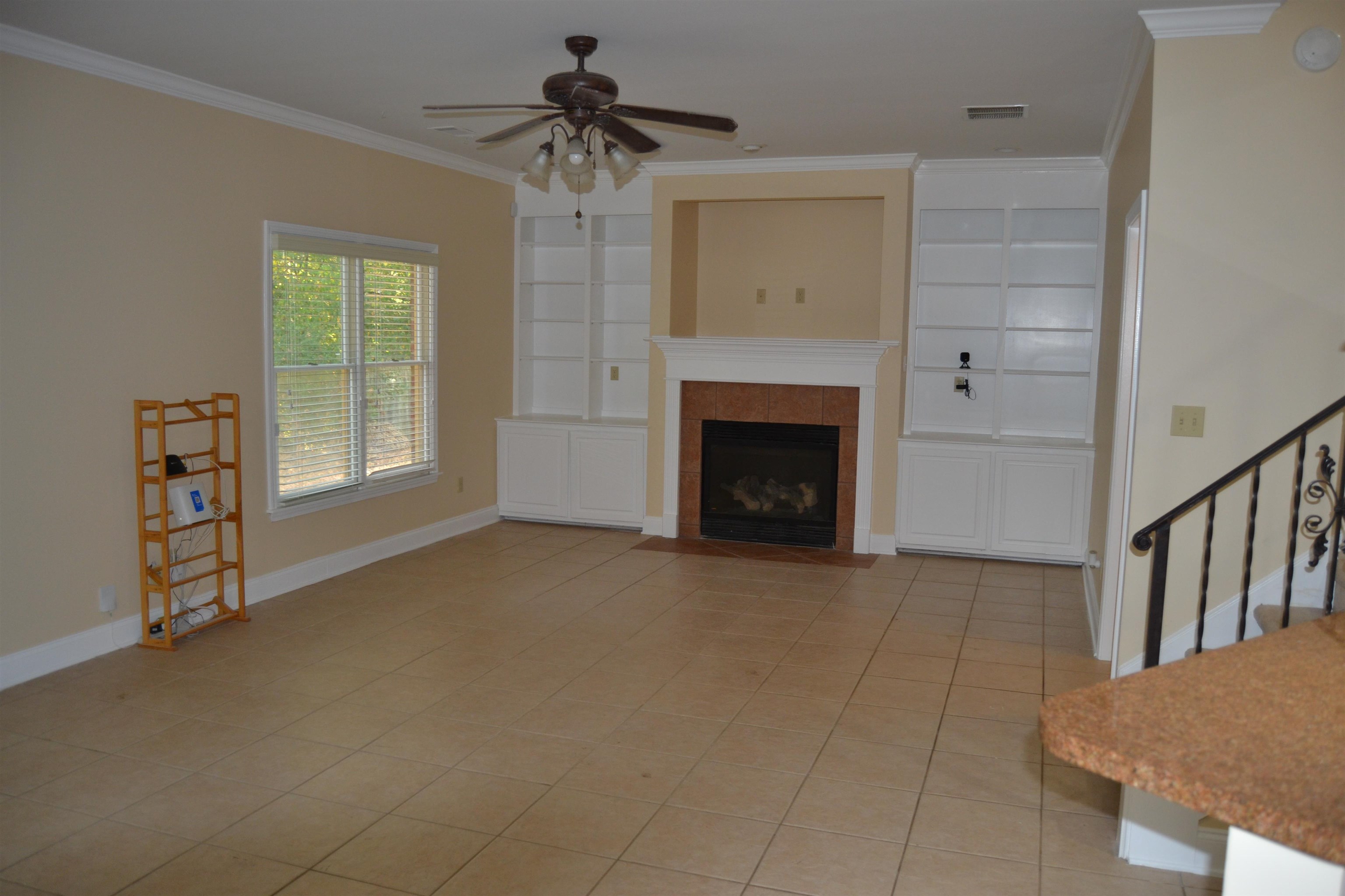 9160 Huntington Oak Dr Property Photo 15