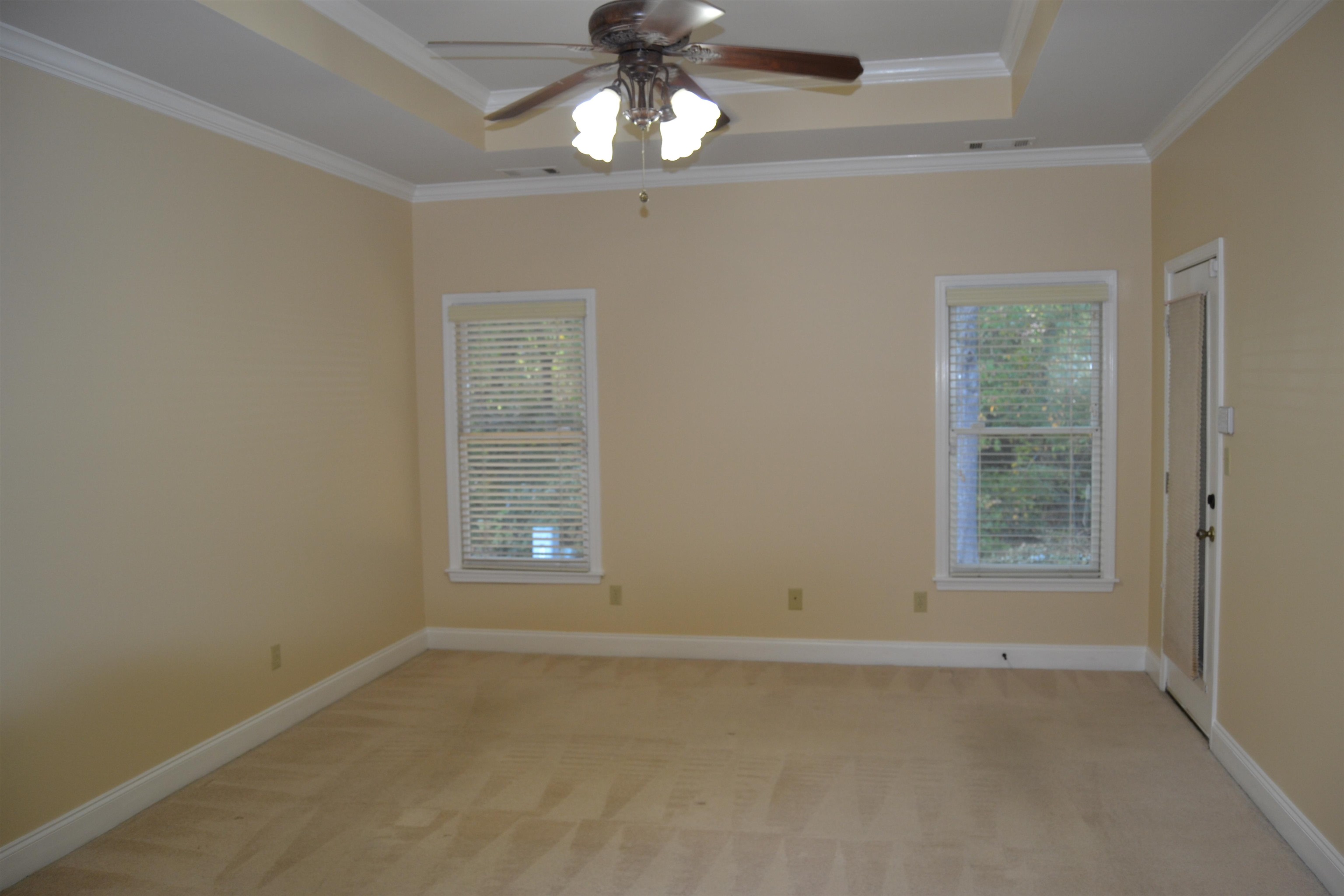 9160 Huntington Oak Dr Property Photo 19