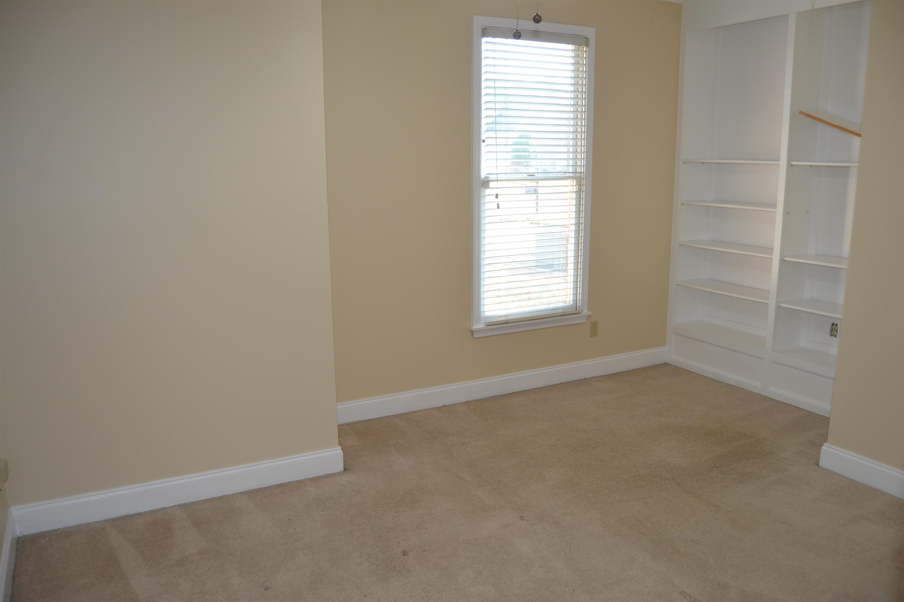 9160 Huntington Oak Dr Property Photo 23