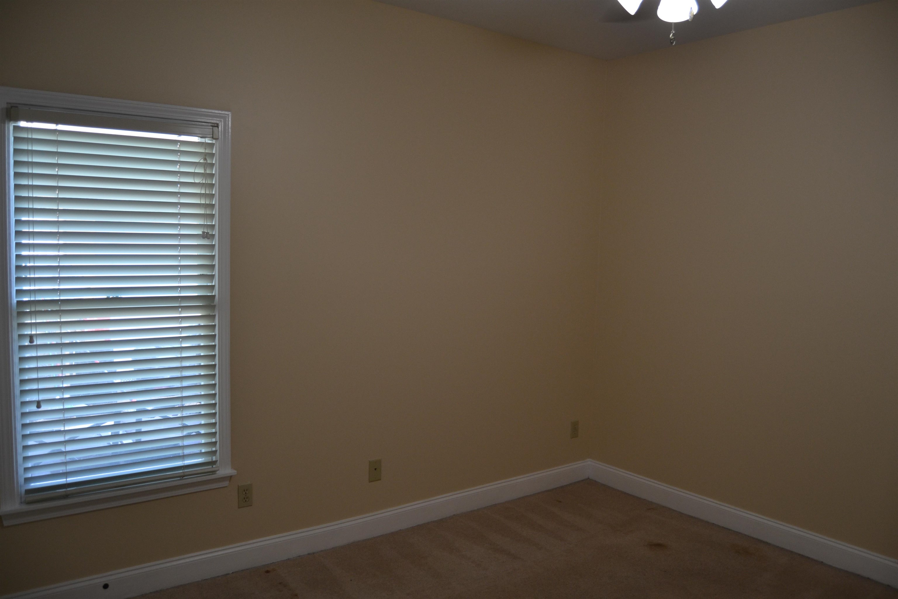 9160 Huntington Oak Dr Property Photo 25