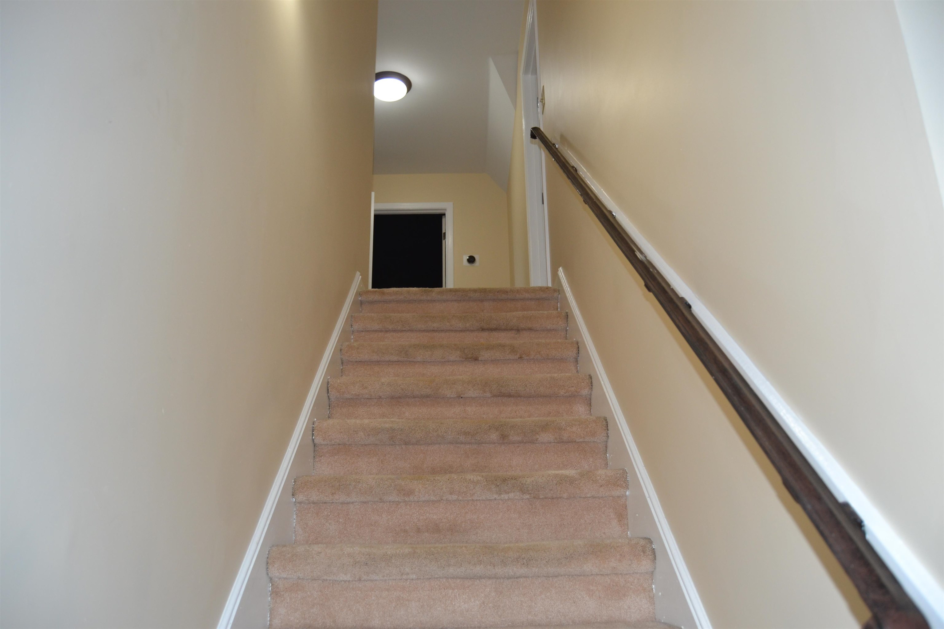 9160 Huntington Oak Dr Property Photo 27