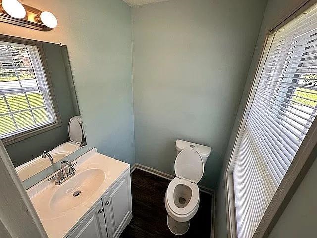 4053 Haliburton St Property Photo 7