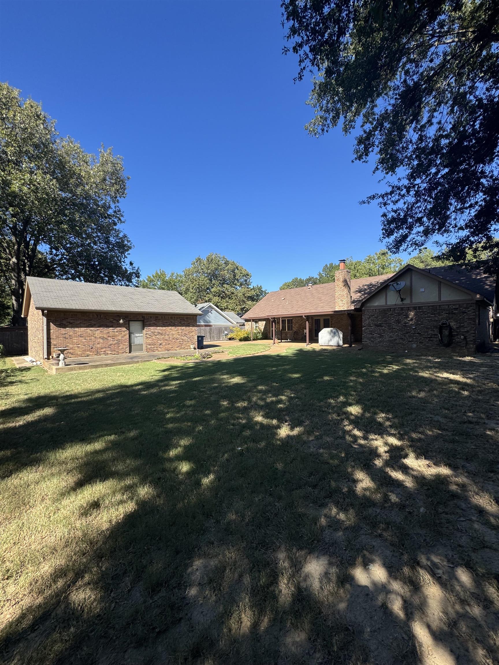 7927 Farindon Dr Property Photo 14