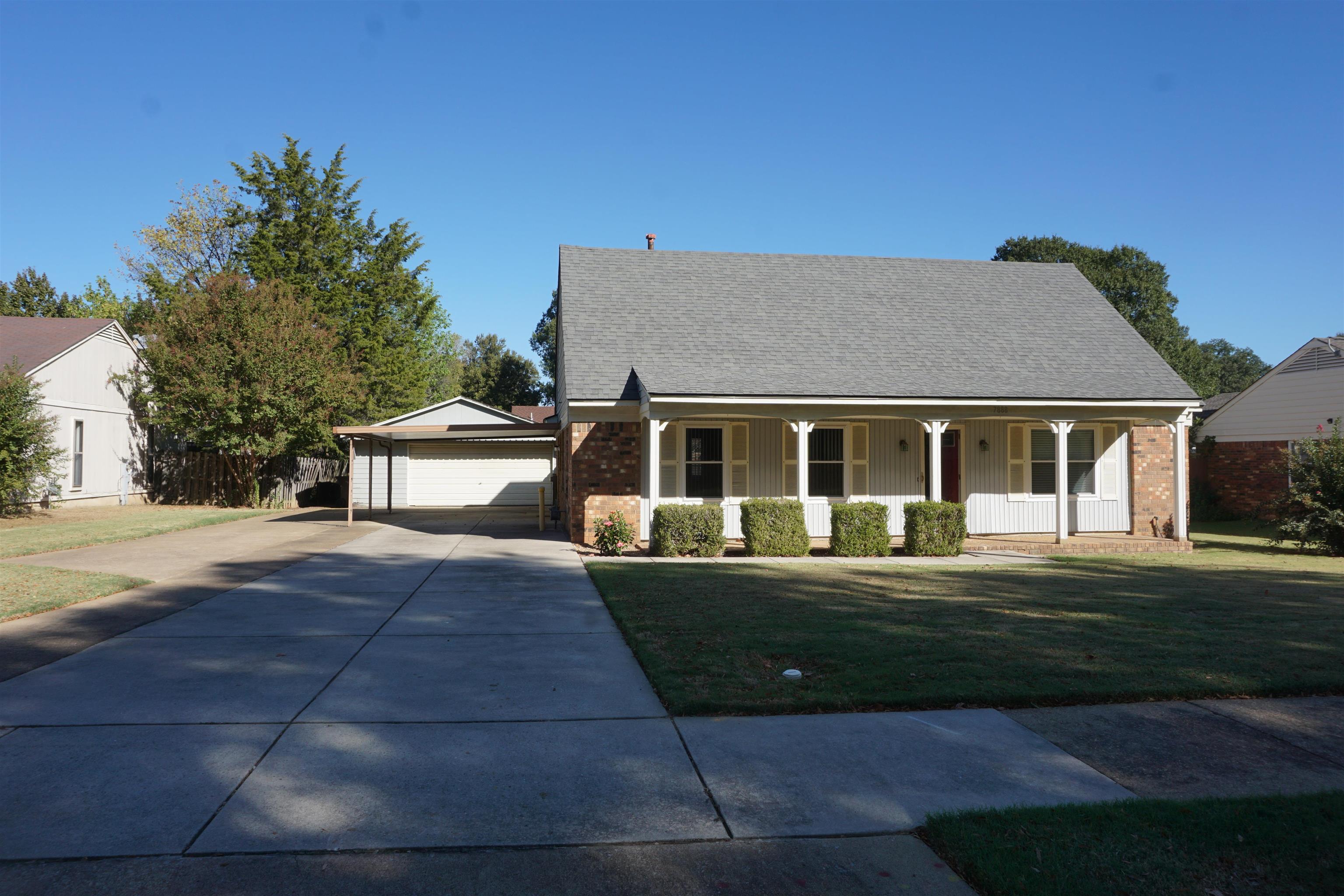 7888 Carol Elaine Cir Property Photo 1