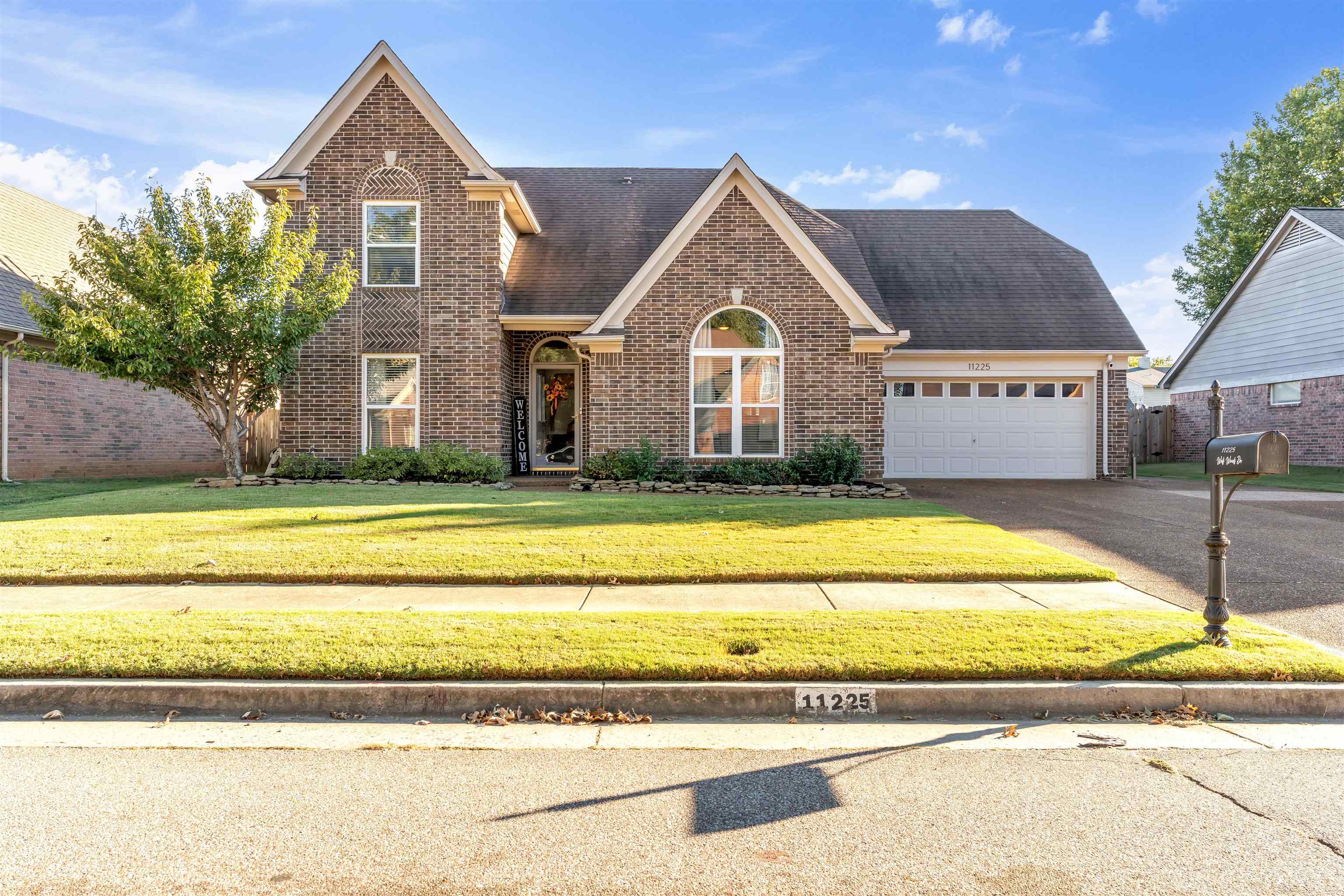11225 WOLF WOODS DR Property Photo 1