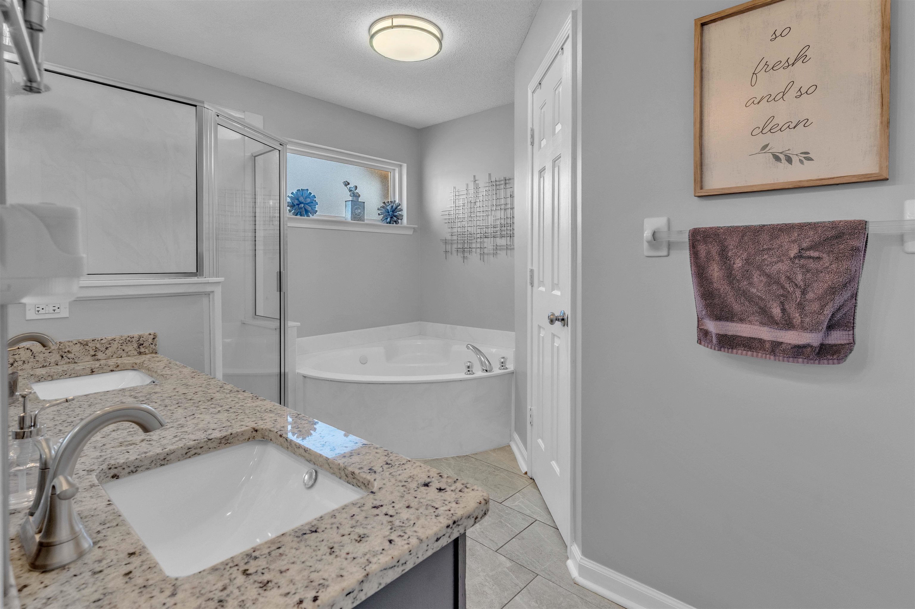 11225 Wolf Woods Dr Property Photo 17