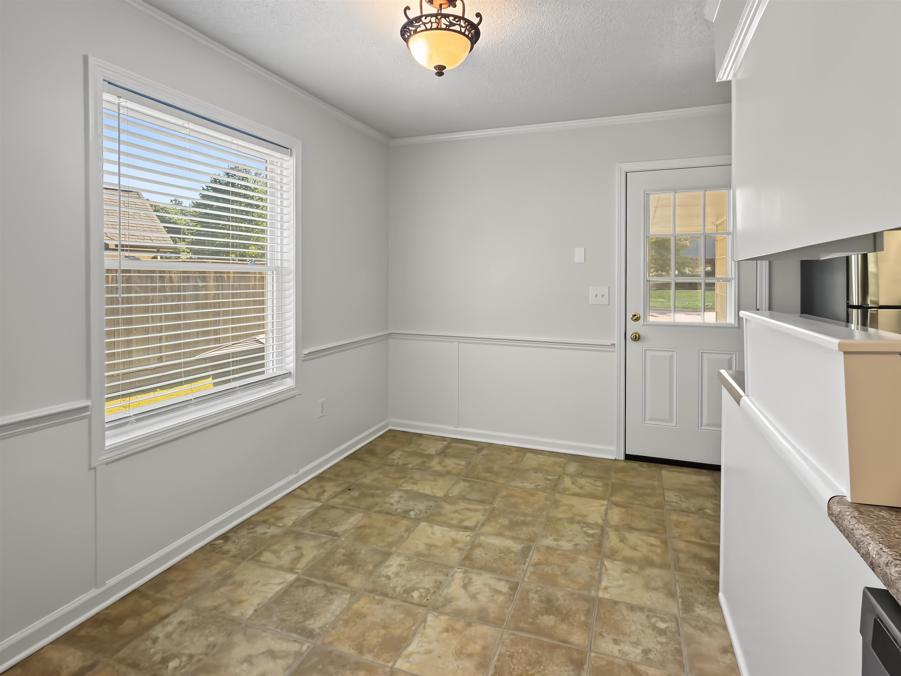 1019 Greencliff Rd Property Photo 9