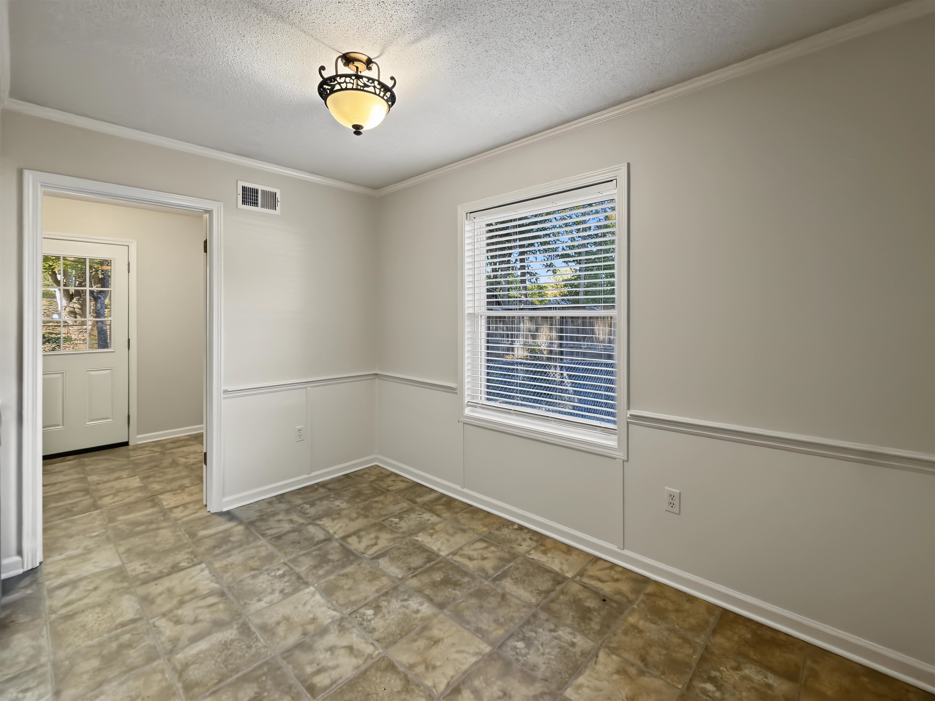 1019 Greencliff Rd Property Photo 10