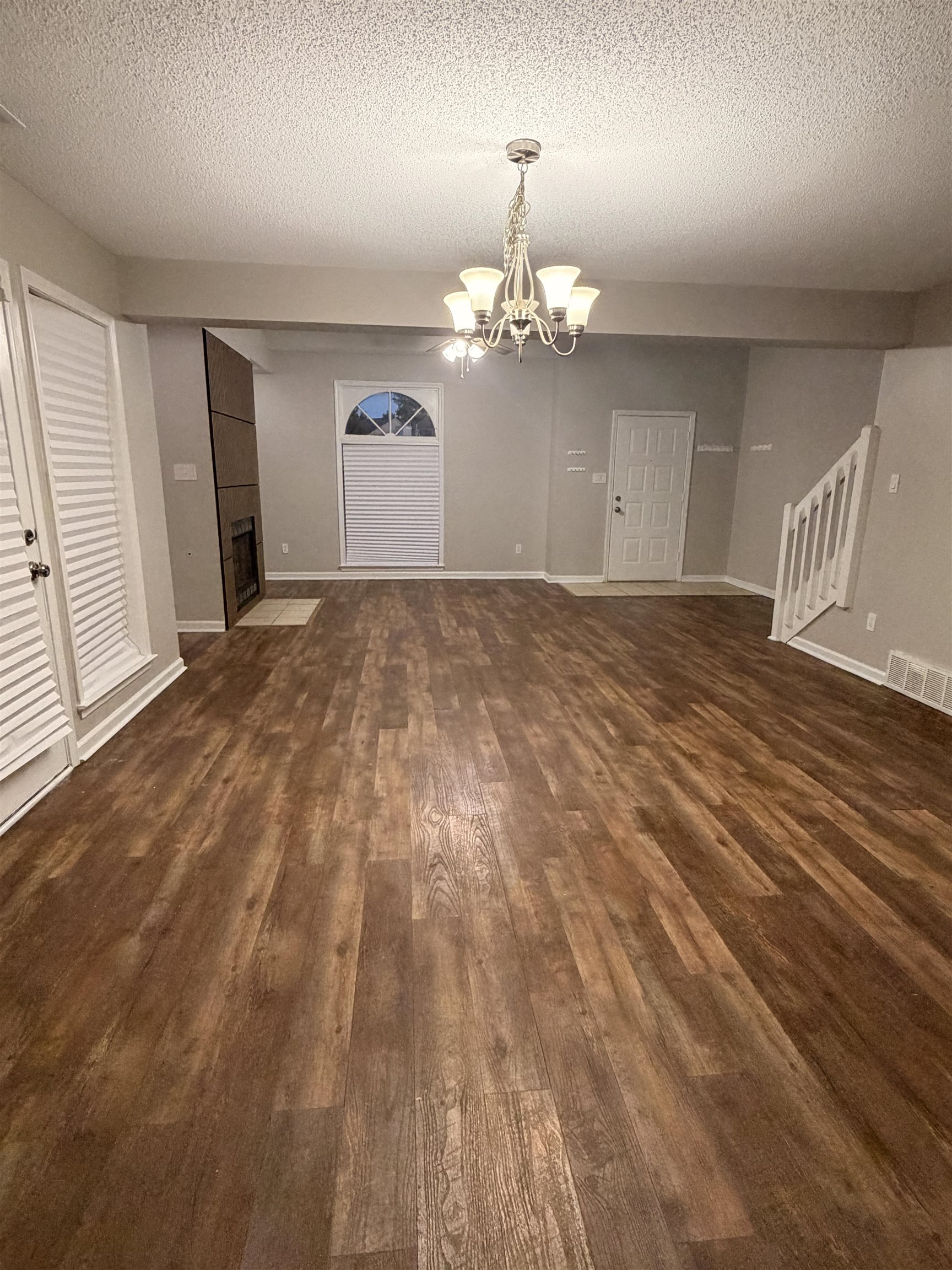 1615 Old Mill Stream Dr Property Photo 20