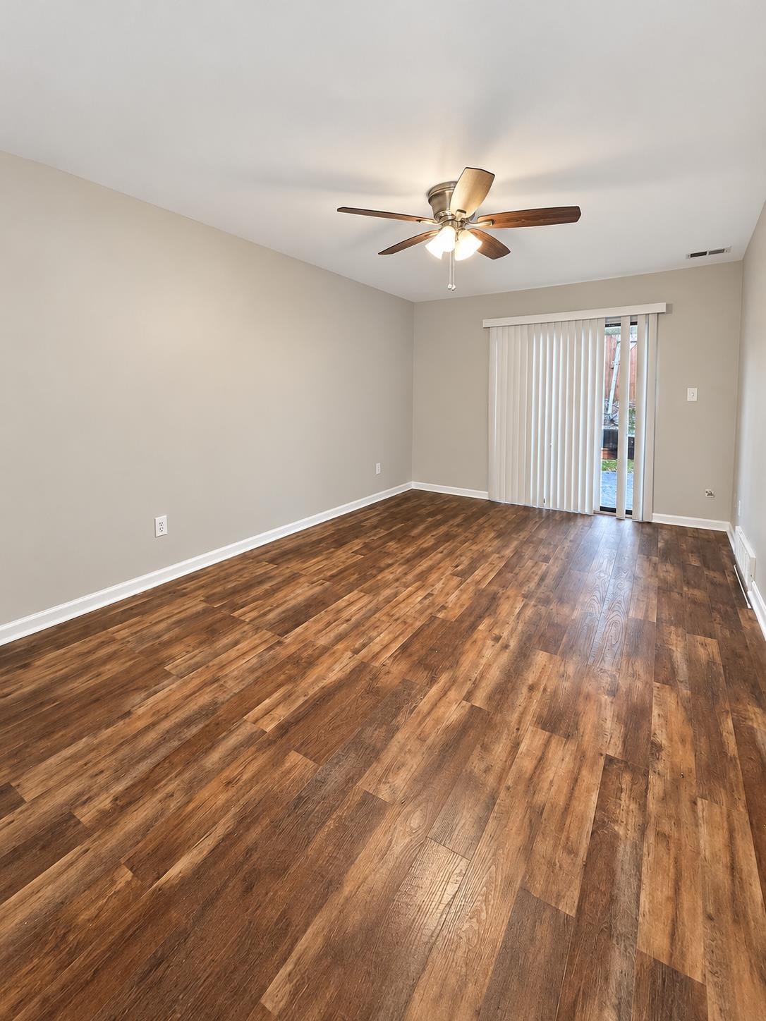 1615 Old Mill Stream Dr Property Photo 26