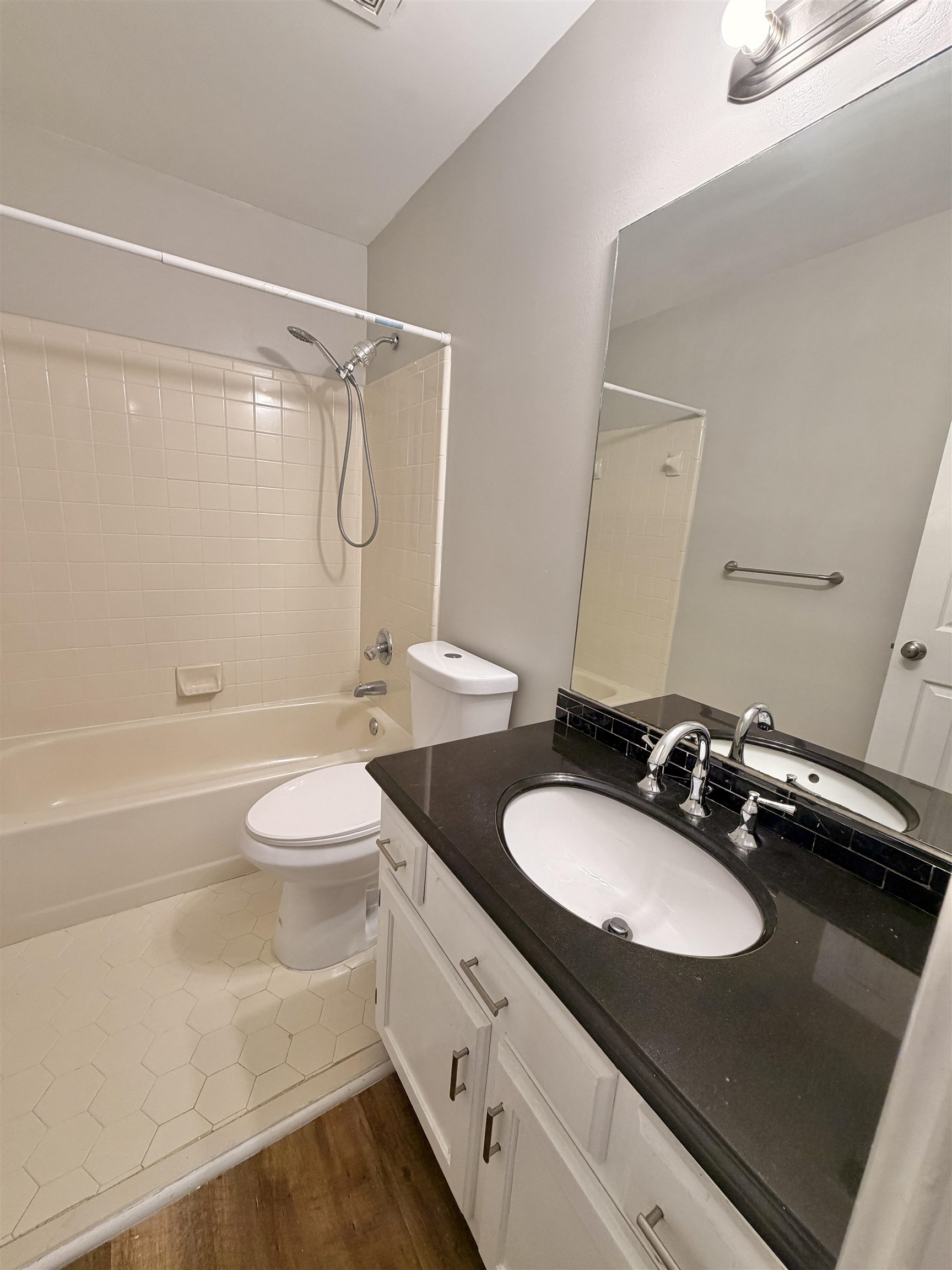 1615 Old Mill Stream Dr Property Photo 31
