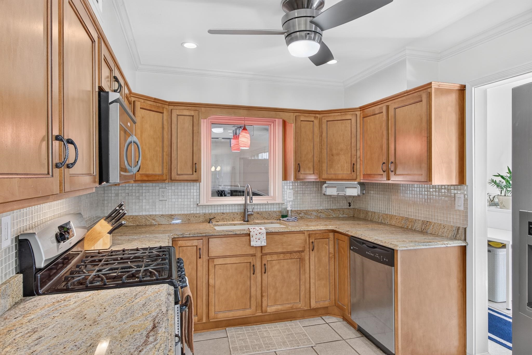7917 Farmington Blvd Property Photo 5