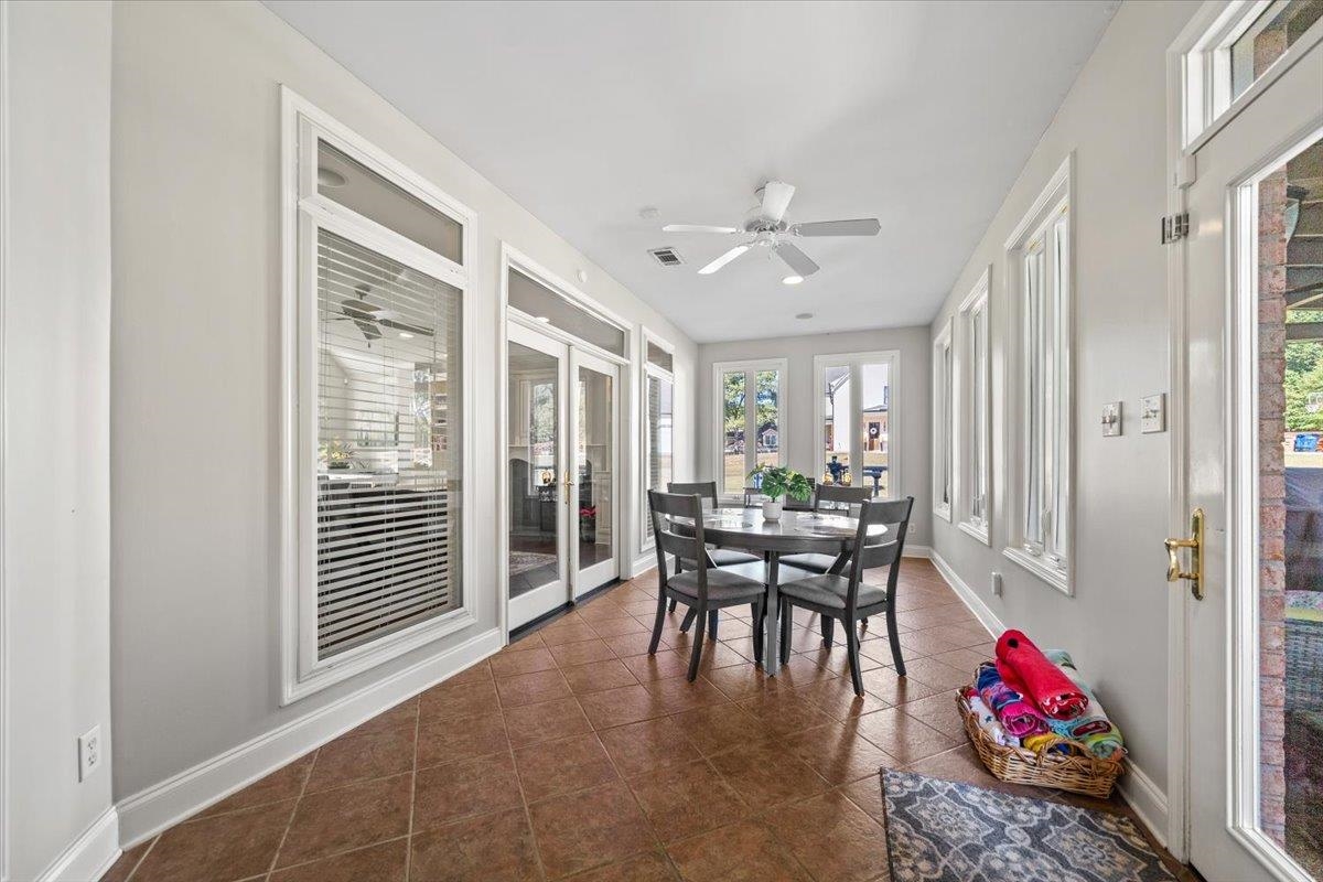 6236 Althorp Cv Property Photo 12