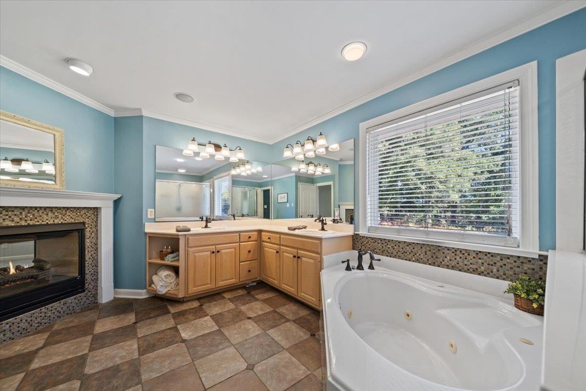 6236 Althorp Cv Property Photo 22