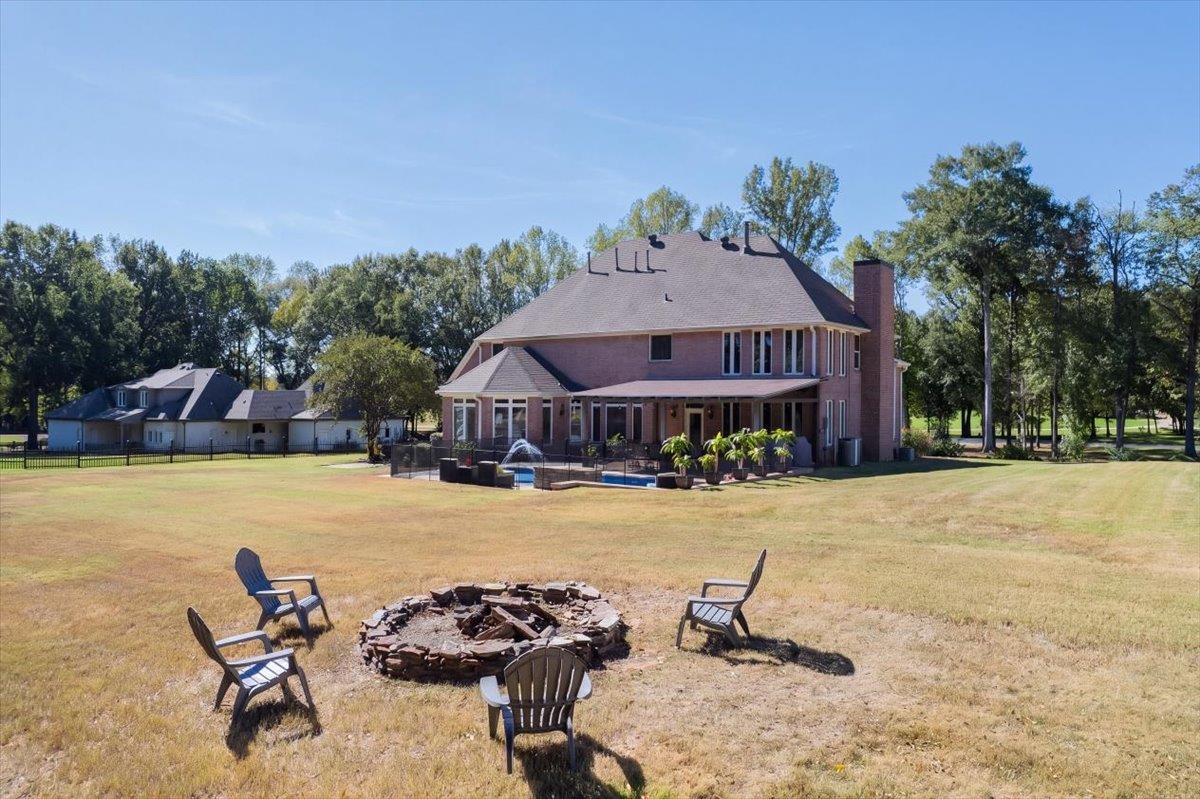 6236 Althorp Cv Property Photo 38