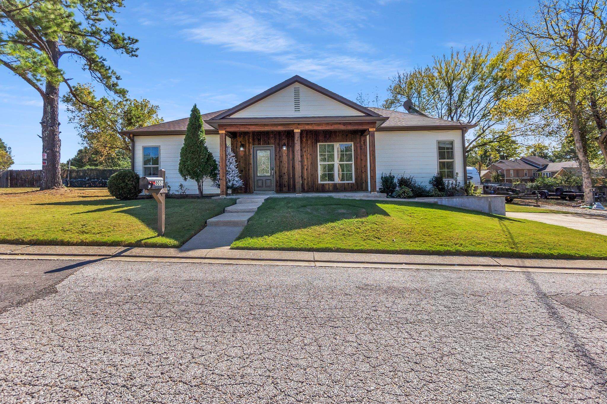8039 Bourne Rd Property Photo 1