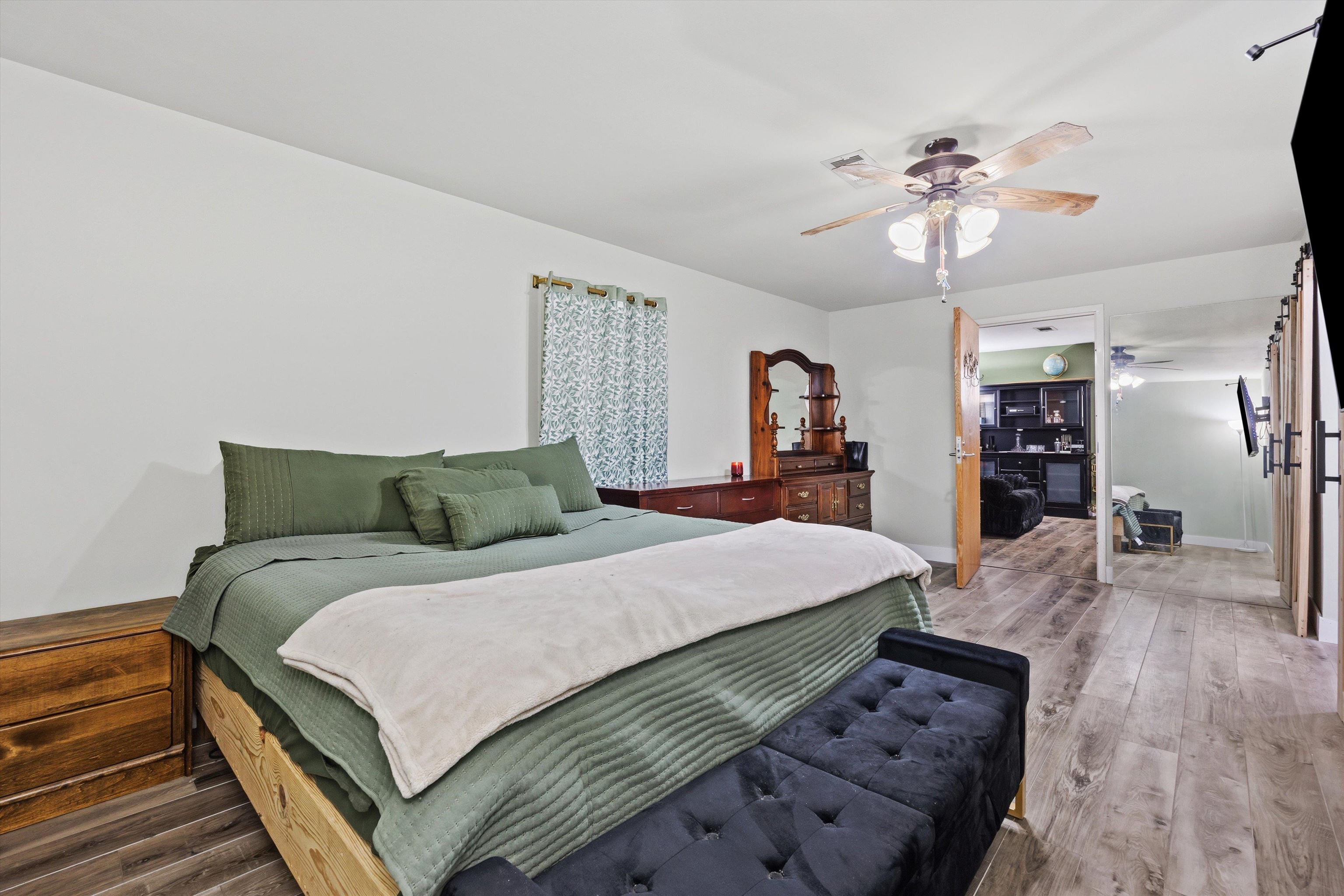 4815 Montgomery Rd Property Photo 8