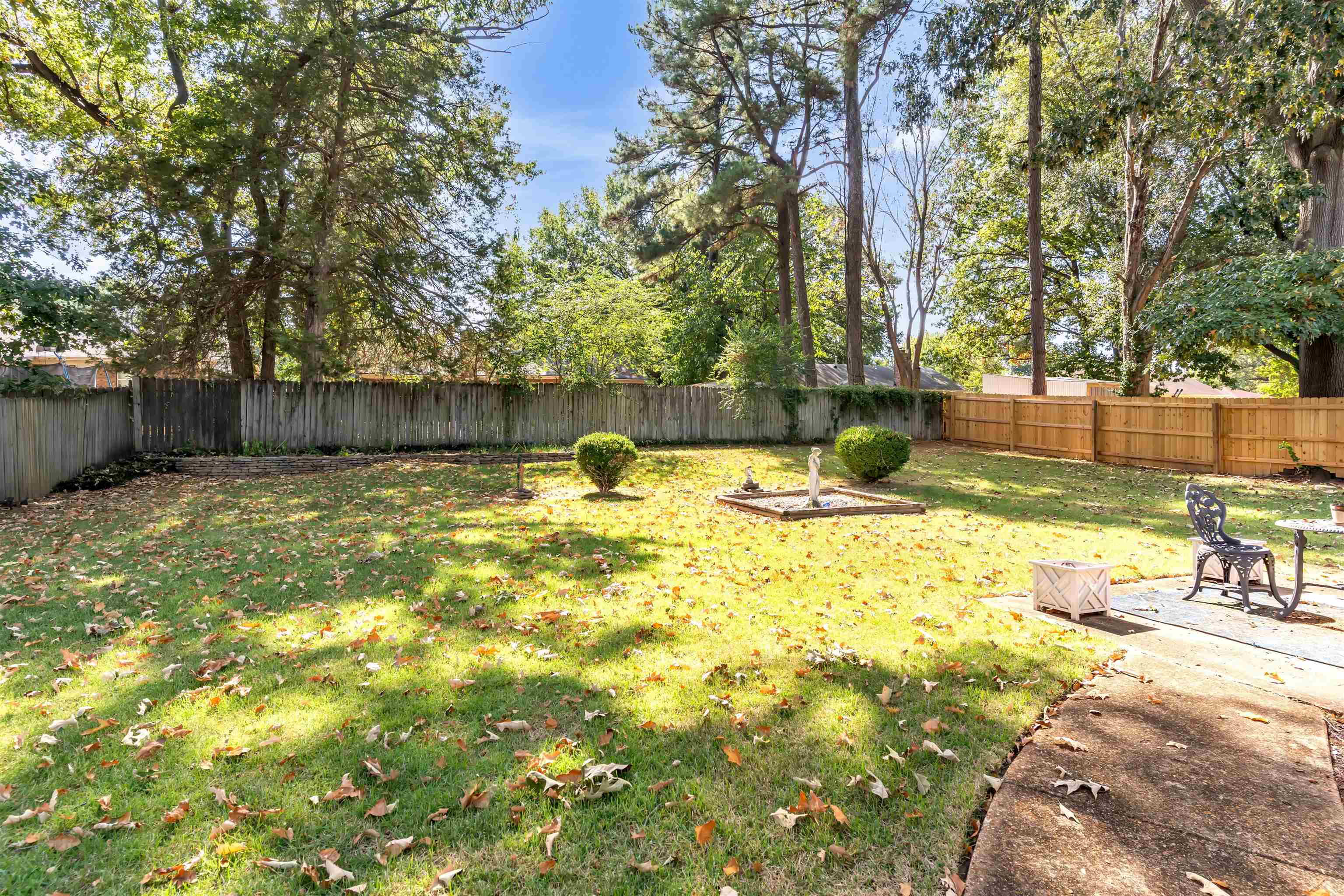 6335 Northampton Dr Property Photo 22