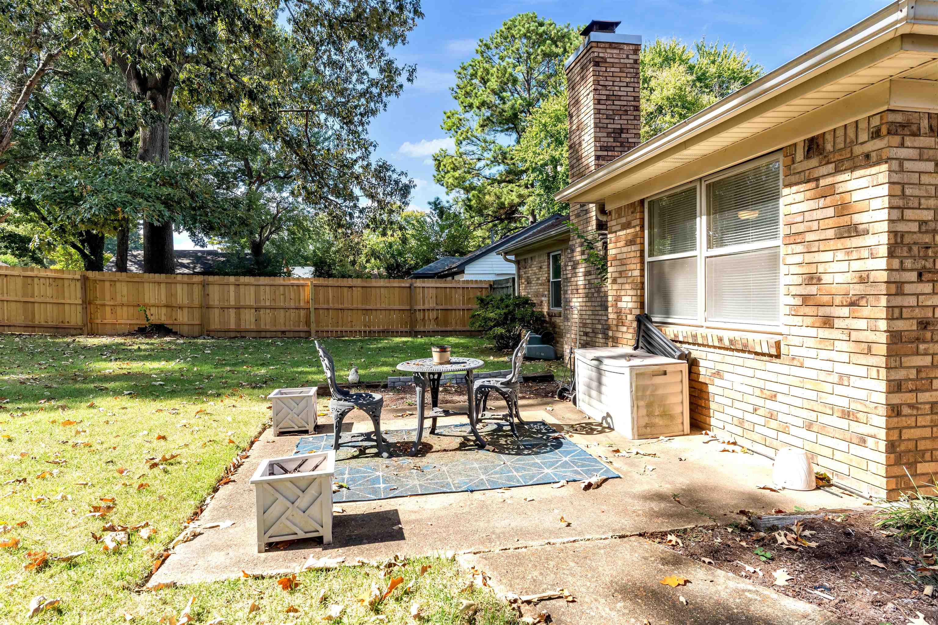 6335 Northampton Dr Property Photo 23