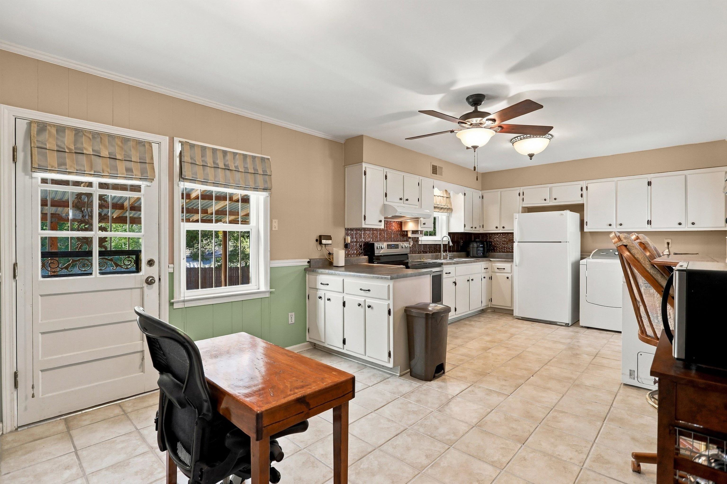 5111 Breckenwood Dr Property Photo 8