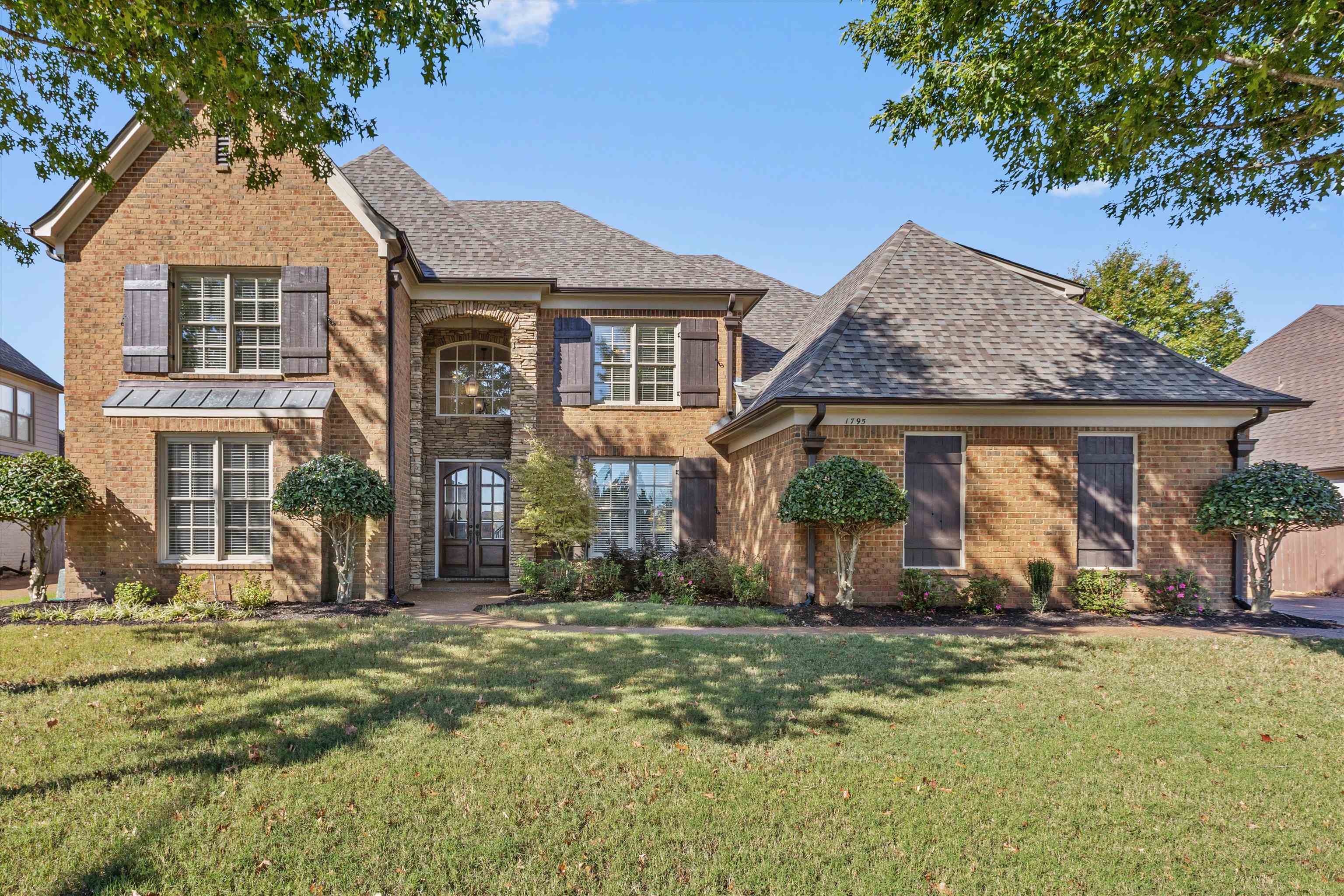 1795 Shoal Creek Ln Property Photo 1