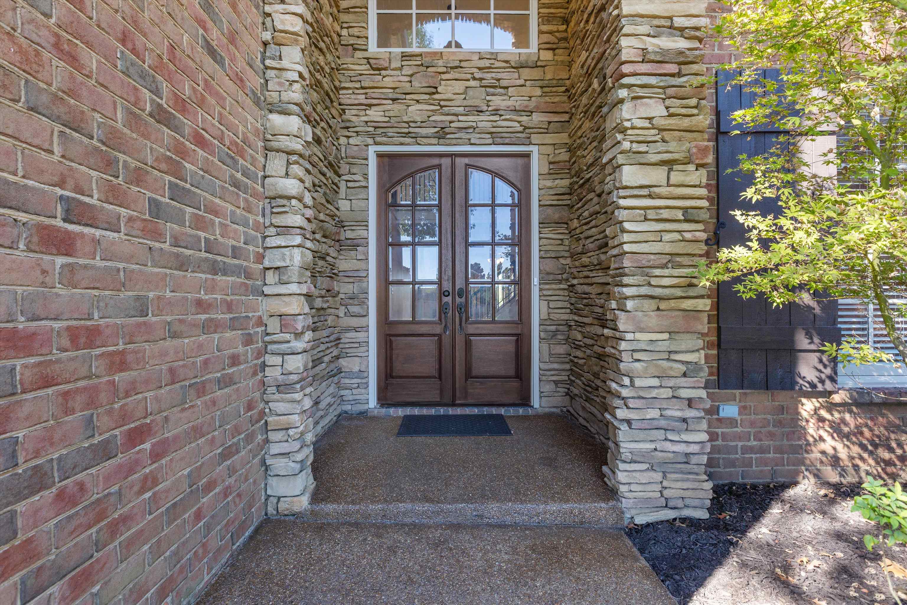 1795 Shoal Creek Ln Property Photo 3