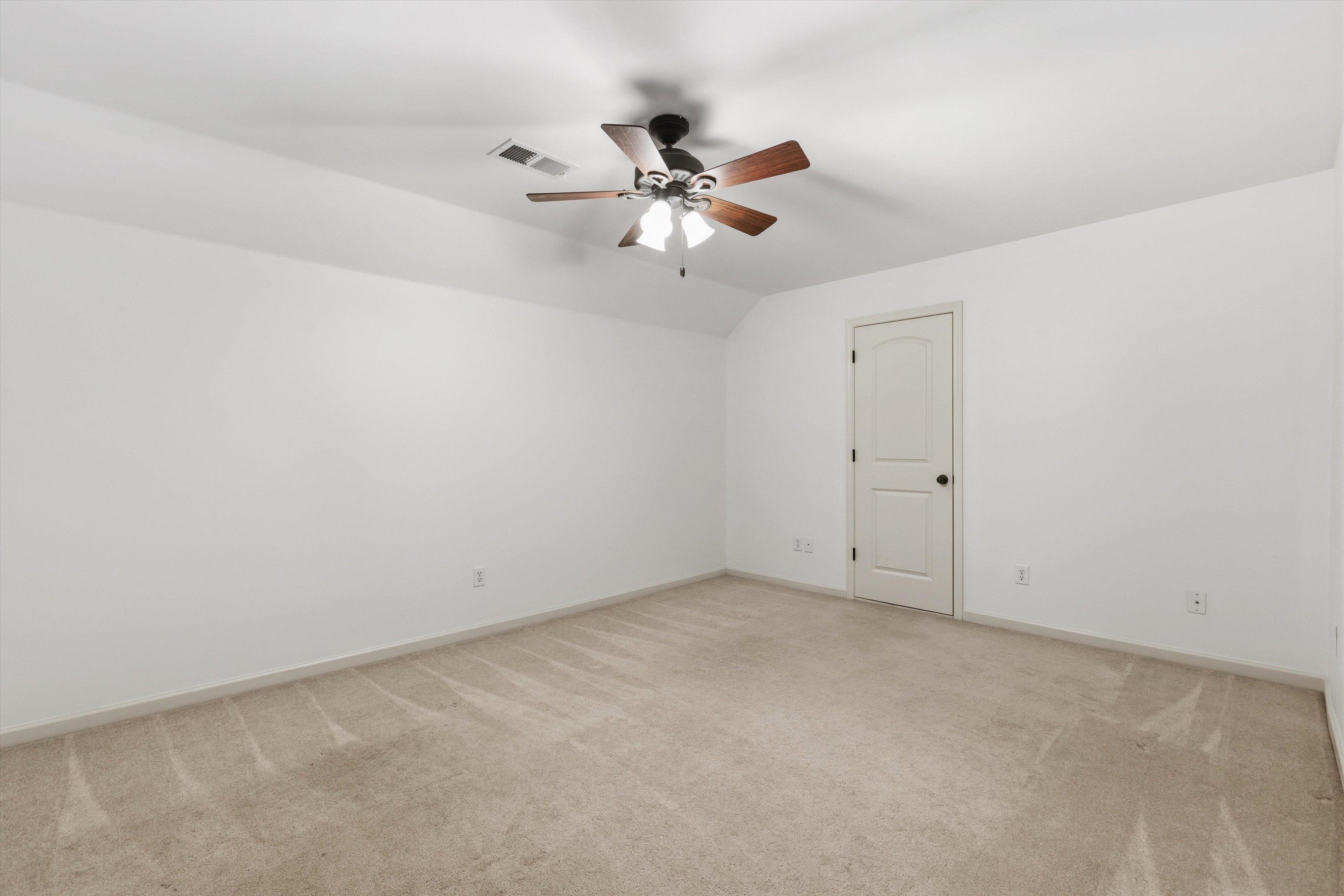 1795 Shoal Creek Ln Property Photo 32