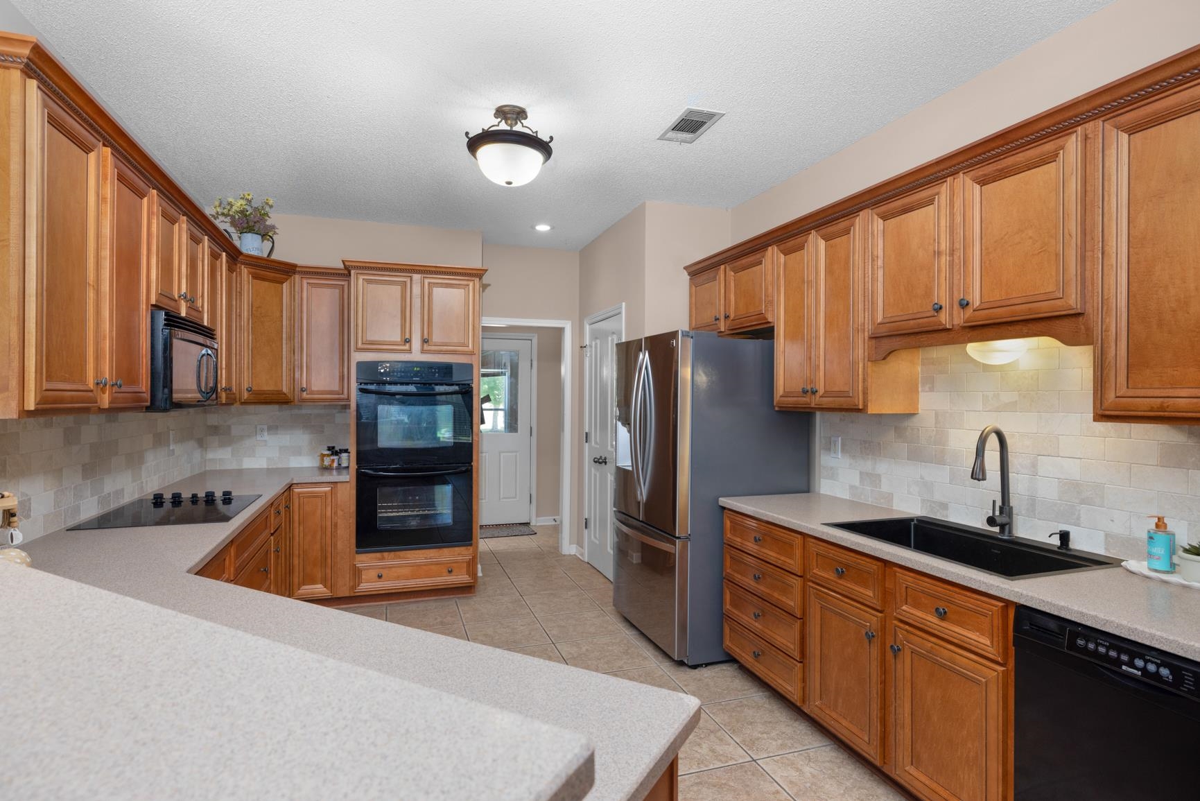 8777 Brunswick Farms Dr Property Photo 14