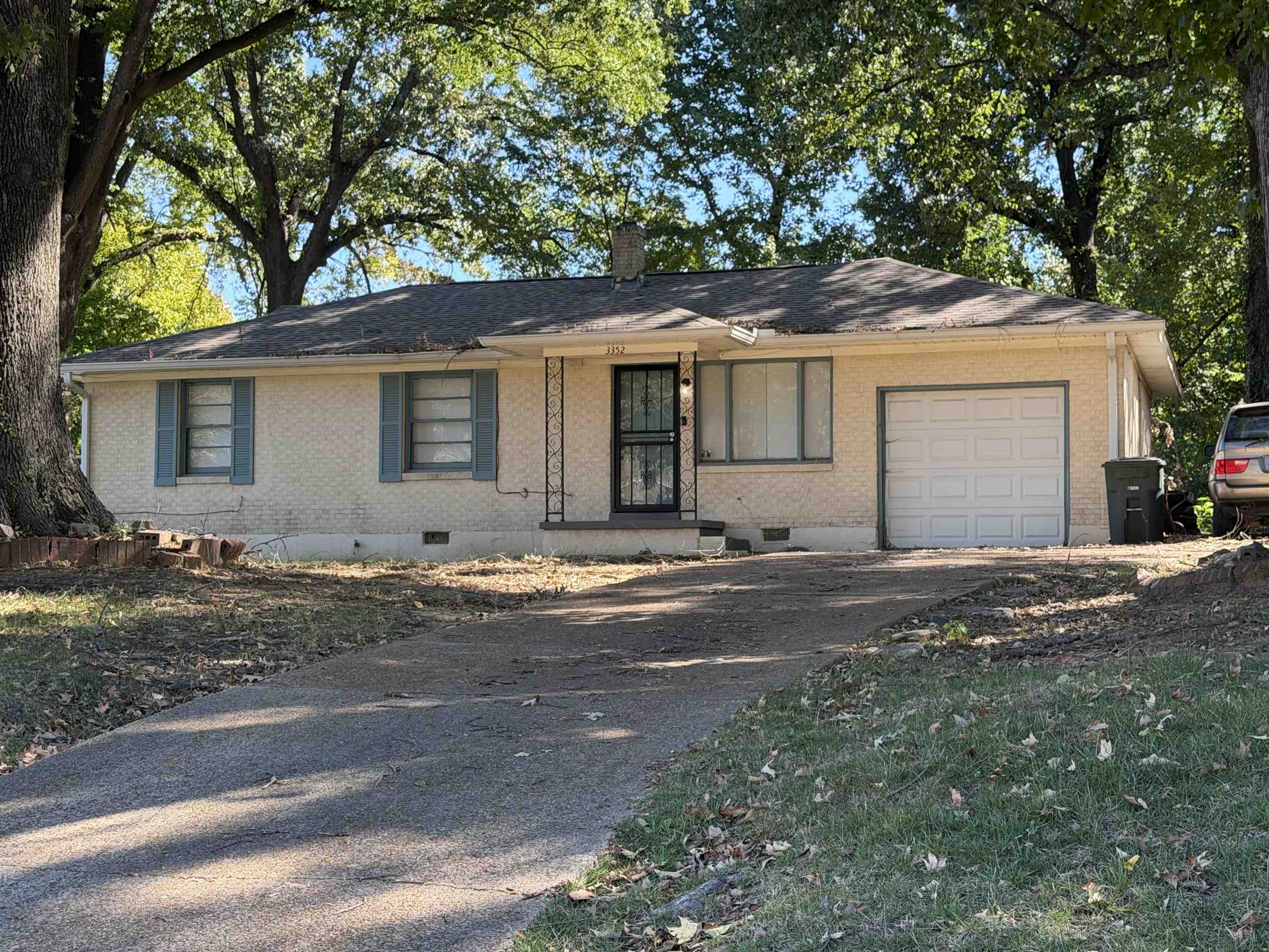 3352 BEREA RD Property Photo 1