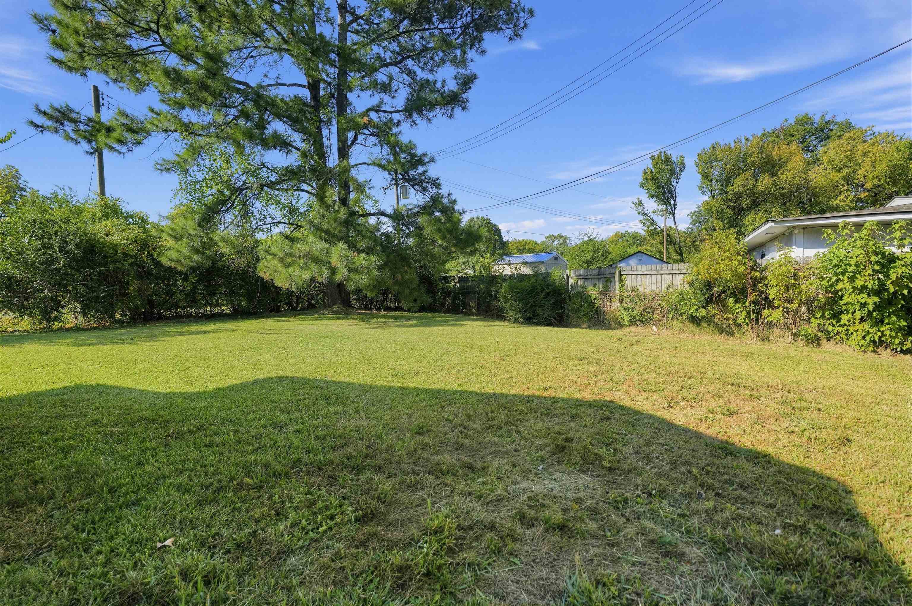 4033 Leech Rd Property Photo 28