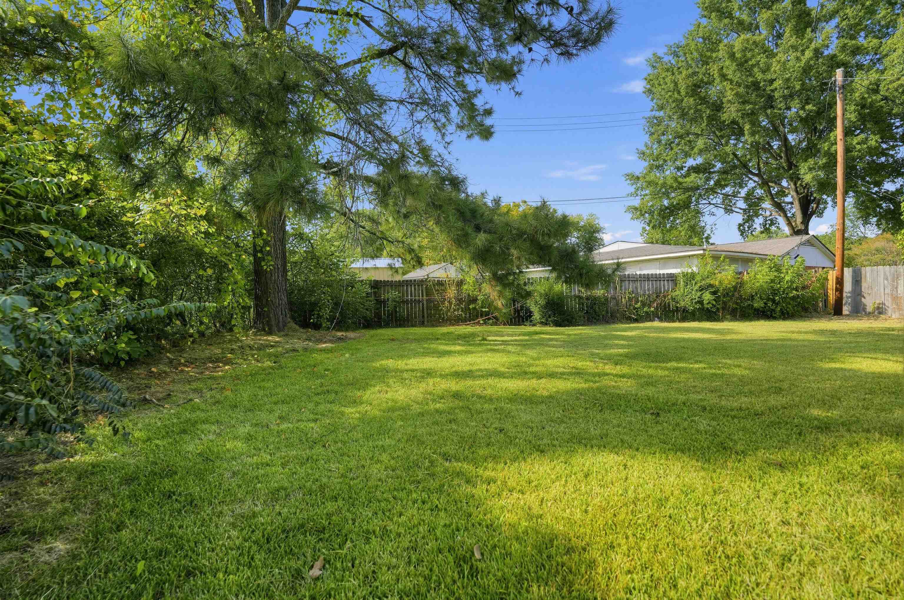 4033 Leech Rd Property Photo 32