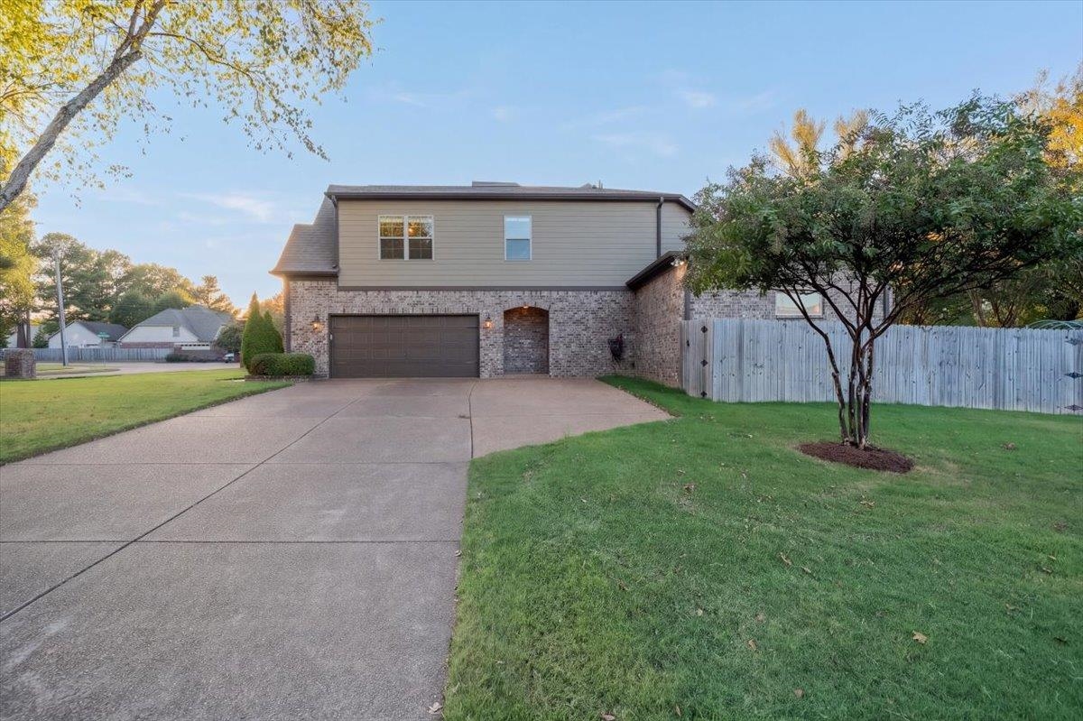 686 Autumn Winds Dr Property Photo 22