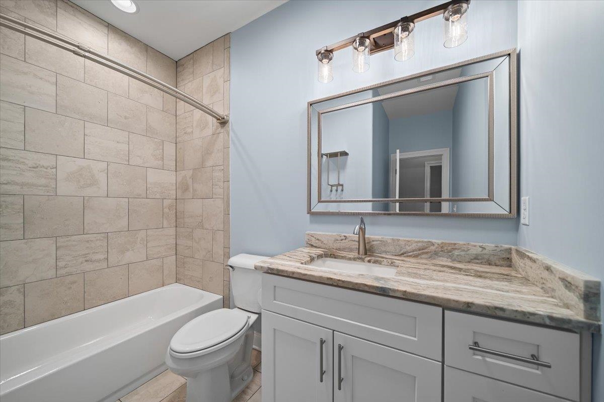 686 Autumn Winds Dr Property Photo 26
