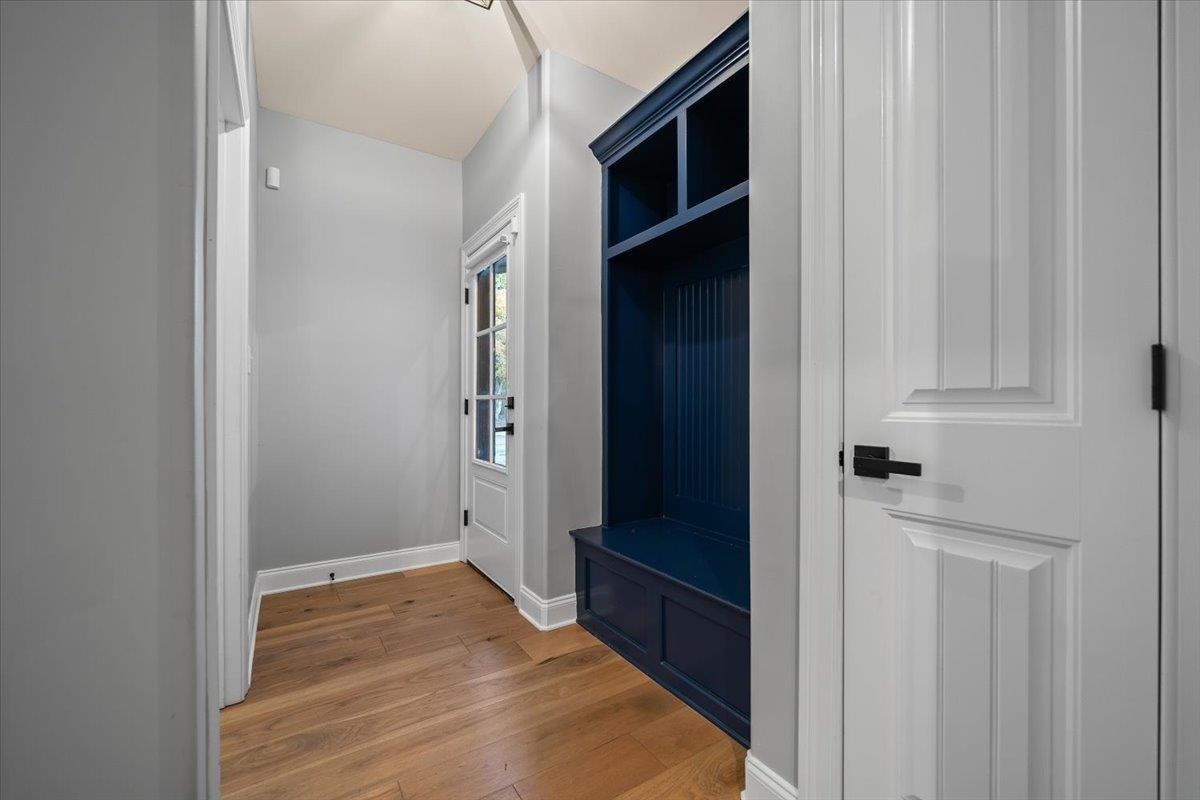 686 Autumn Winds Dr Property Photo 29