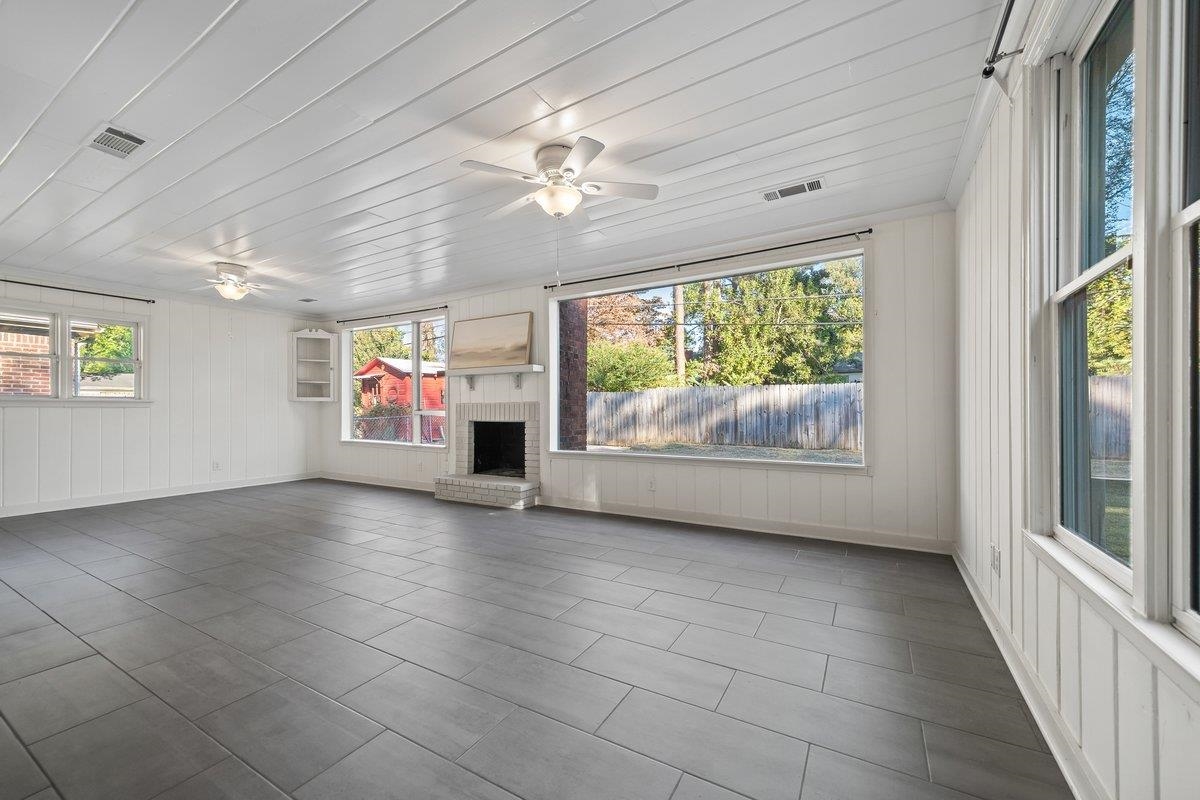 3568 Philwood Ave Property Photo 11
