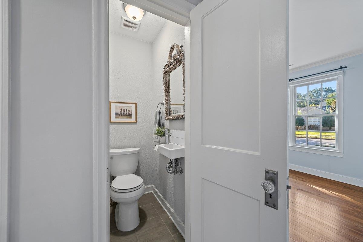 3568 Philwood Ave Property Photo 18