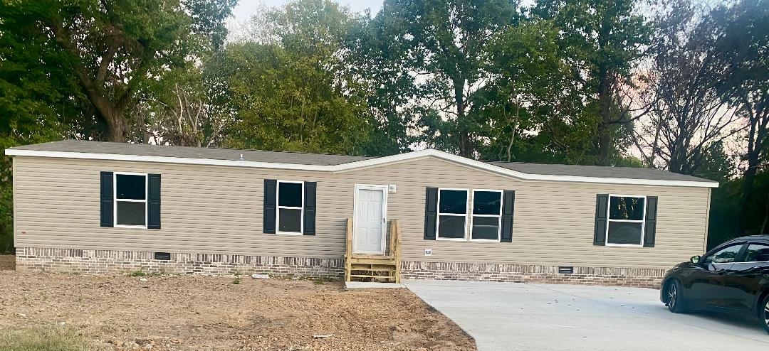 650 Dawson Rd Property Photo 1