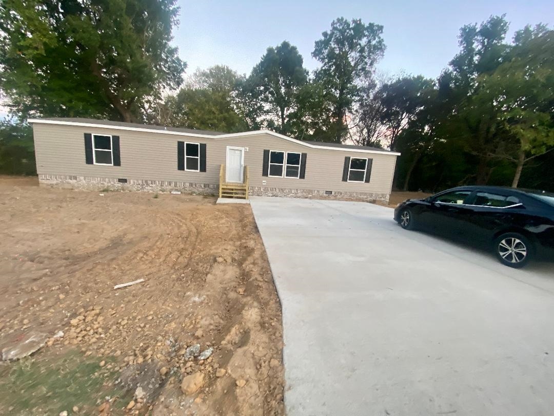 650 Dawson Rd Property Photo 3