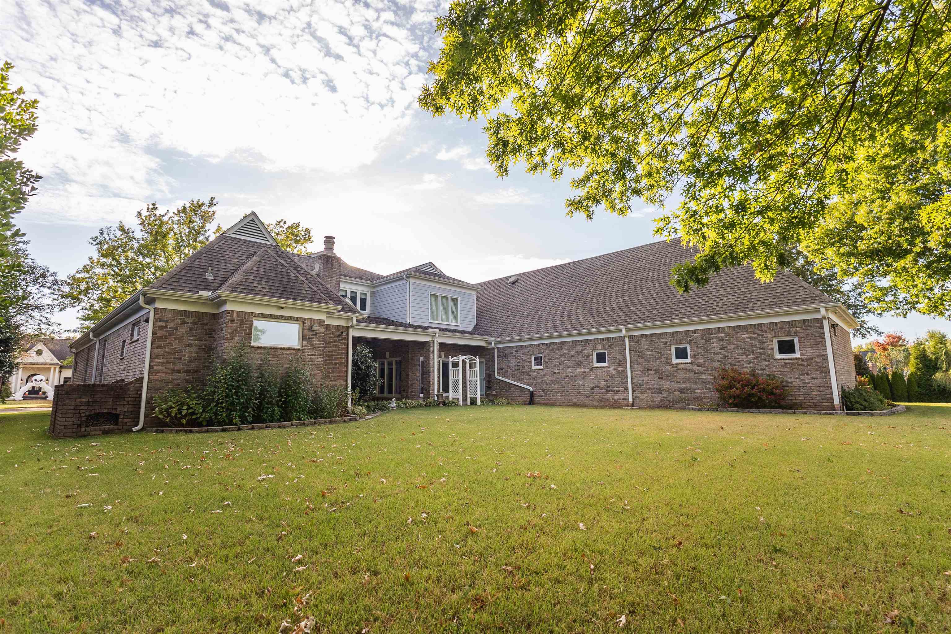 2550 Halle Pky Property Photo 7
