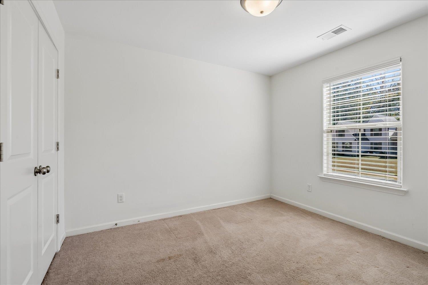 140 Laurel Glen Dr Property Photo 27