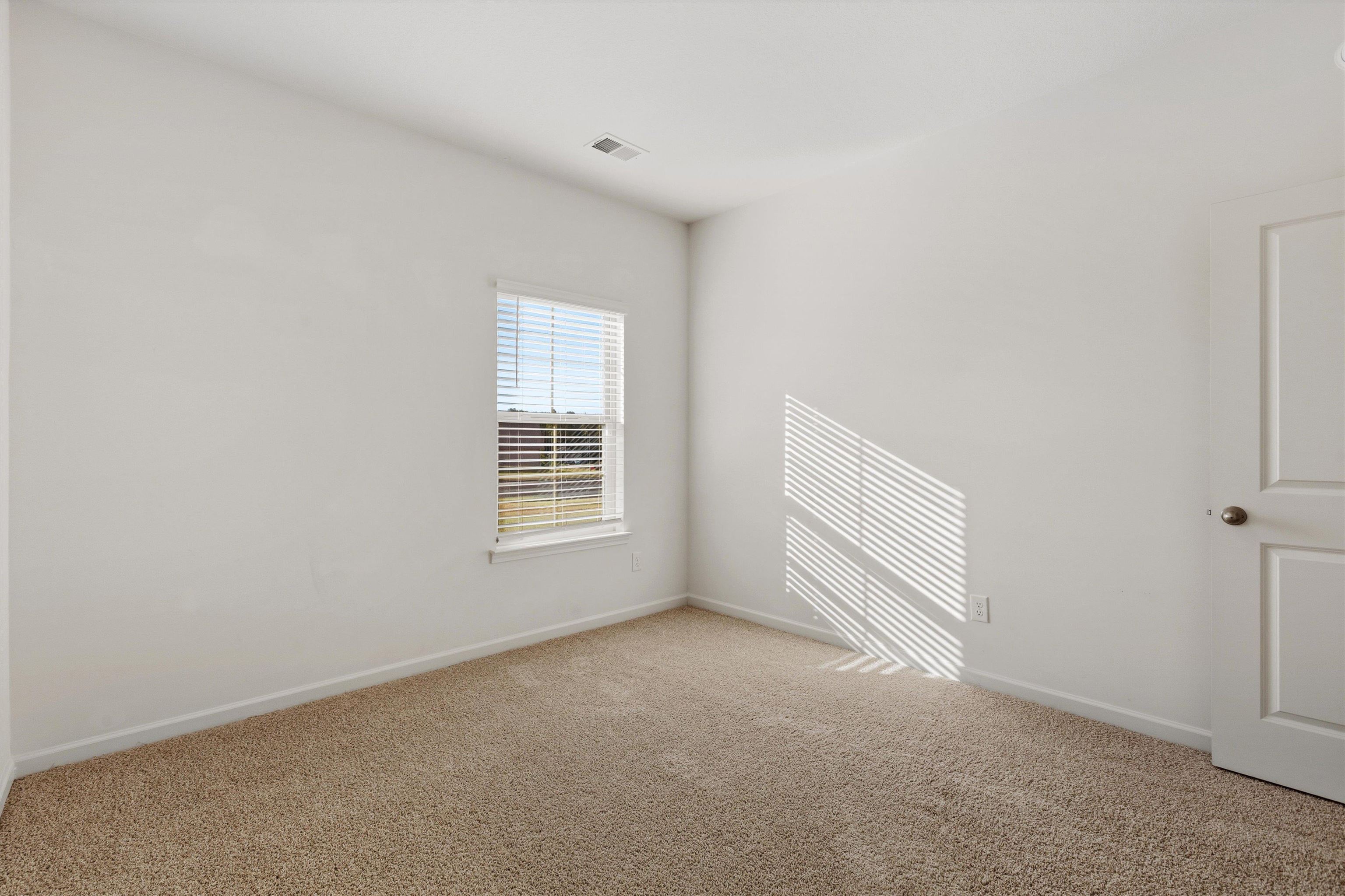196 Empire Ln Property Photo 21