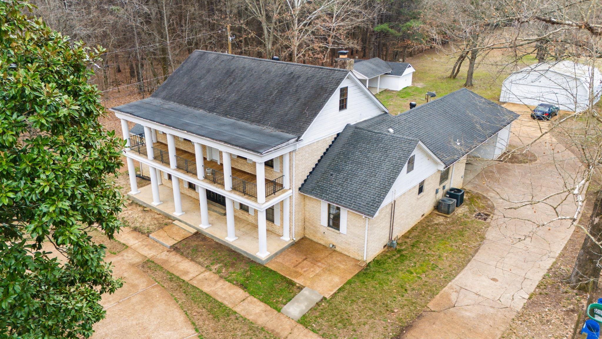 7439 Lexie Gardner Rd Property Photo 1