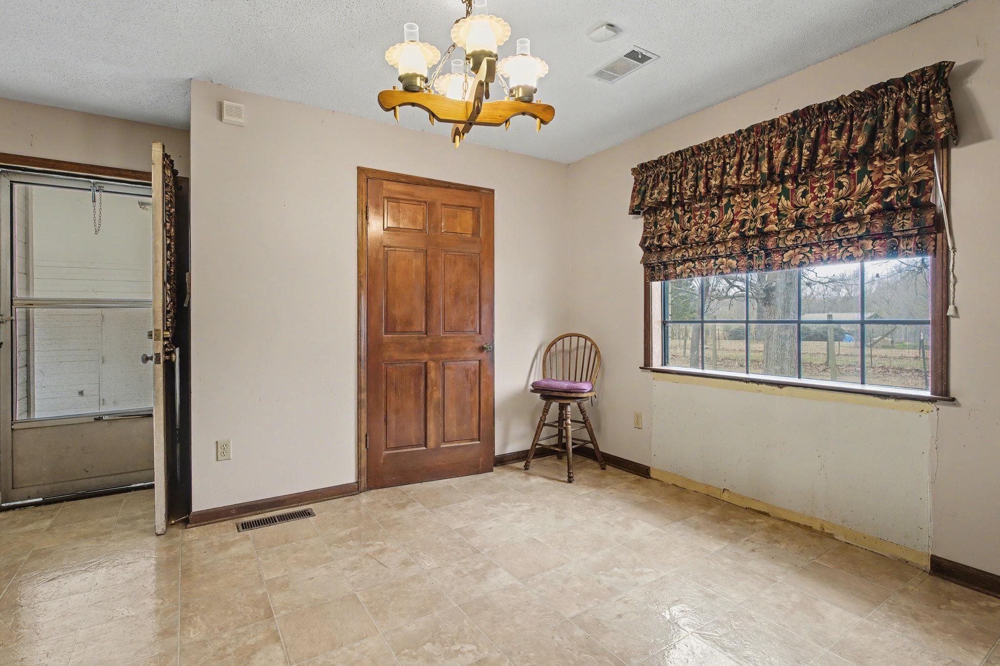 7439 Lexie Gardner Rd Property Photo 15