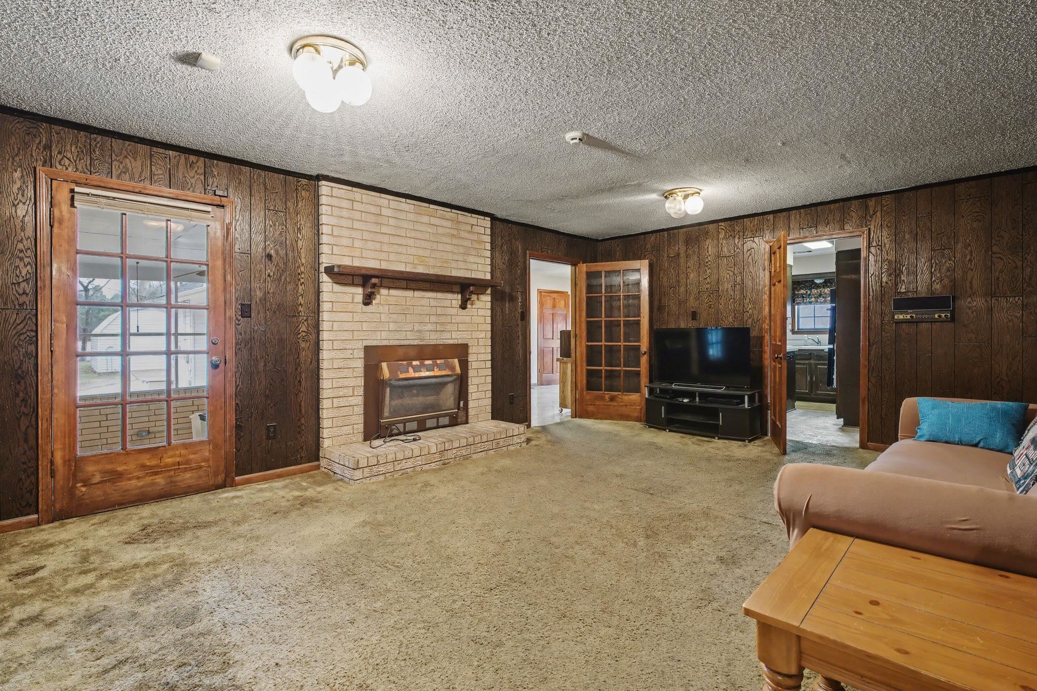 7439 Lexie Gardner Rd Property Photo 17