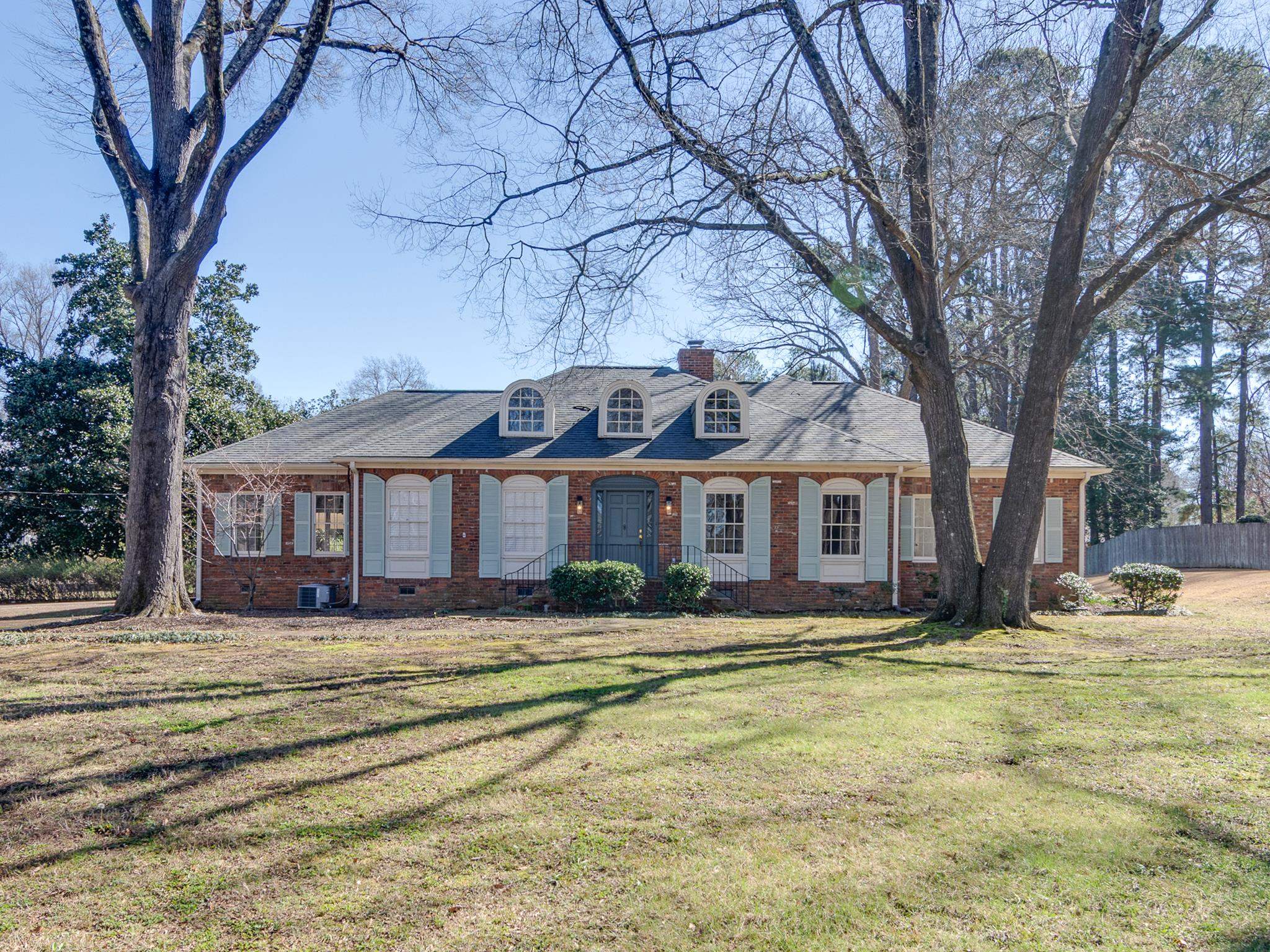 506 Peterson Lake Rd Property Photo 1