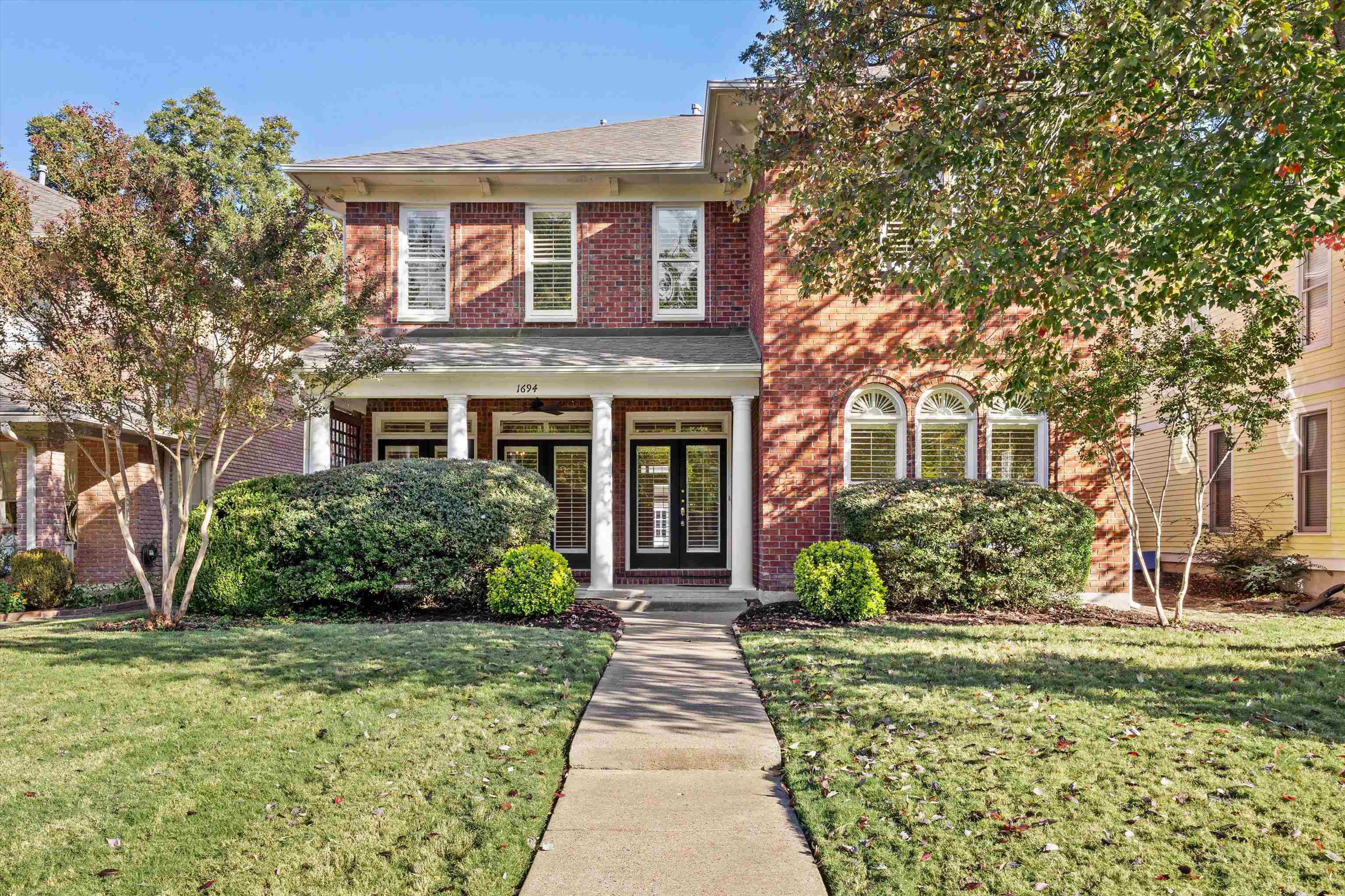 1694 Peach Ave Property Photo 1