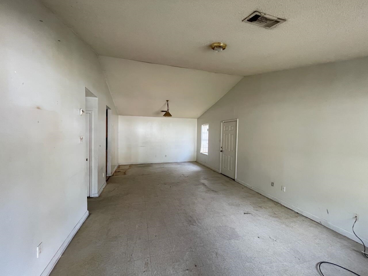 207 W Fairway Ave Property Photo 13