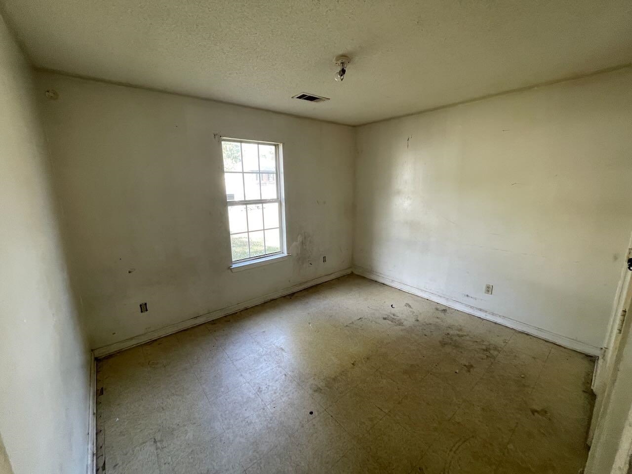 207 W Fairway Ave Property Photo 16