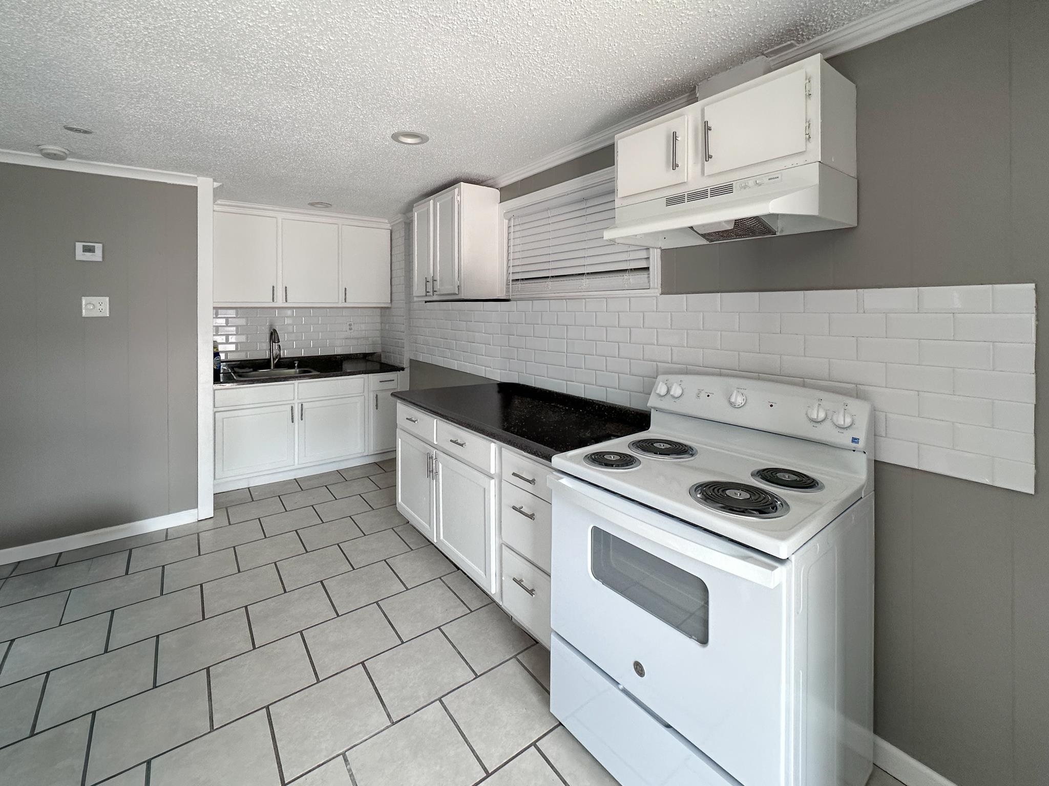 1811 Wells Station Rd Property Photo 21